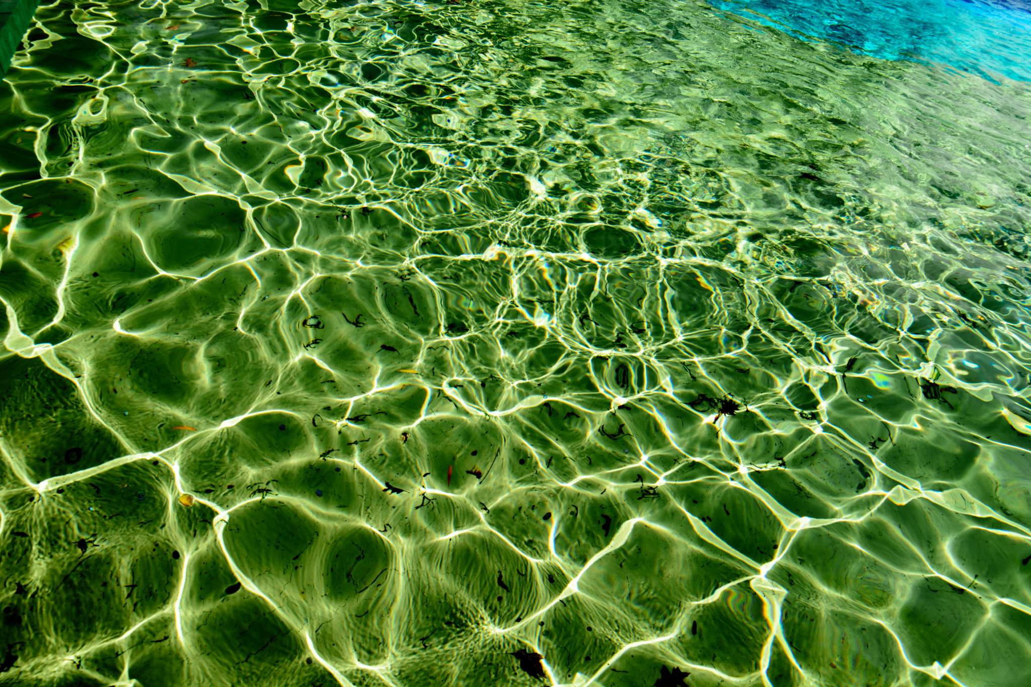 Samyang 14mm F2.8 ED AS IF UMC sample photo. Water wawes light pattern photography