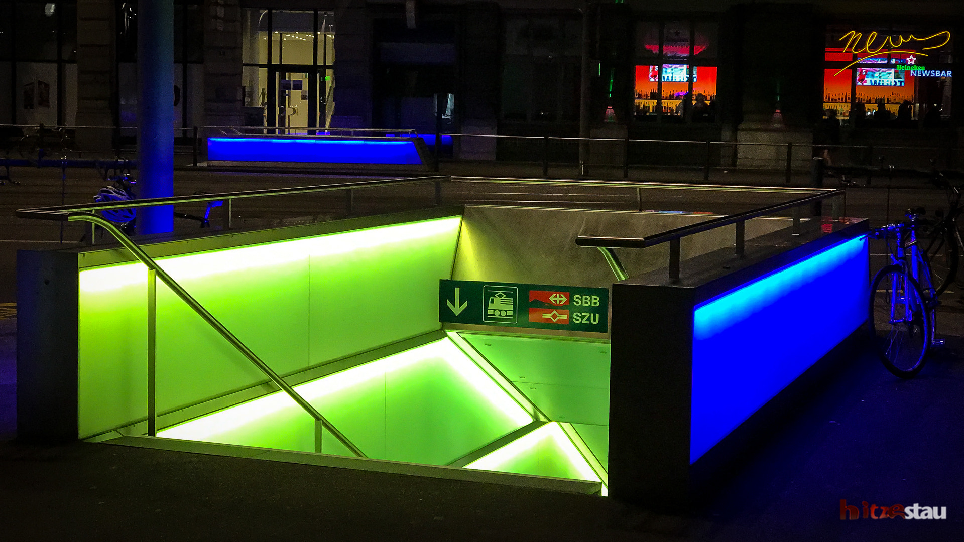 Apple iPhone 7 Plus sample photo. Colors in the night photography