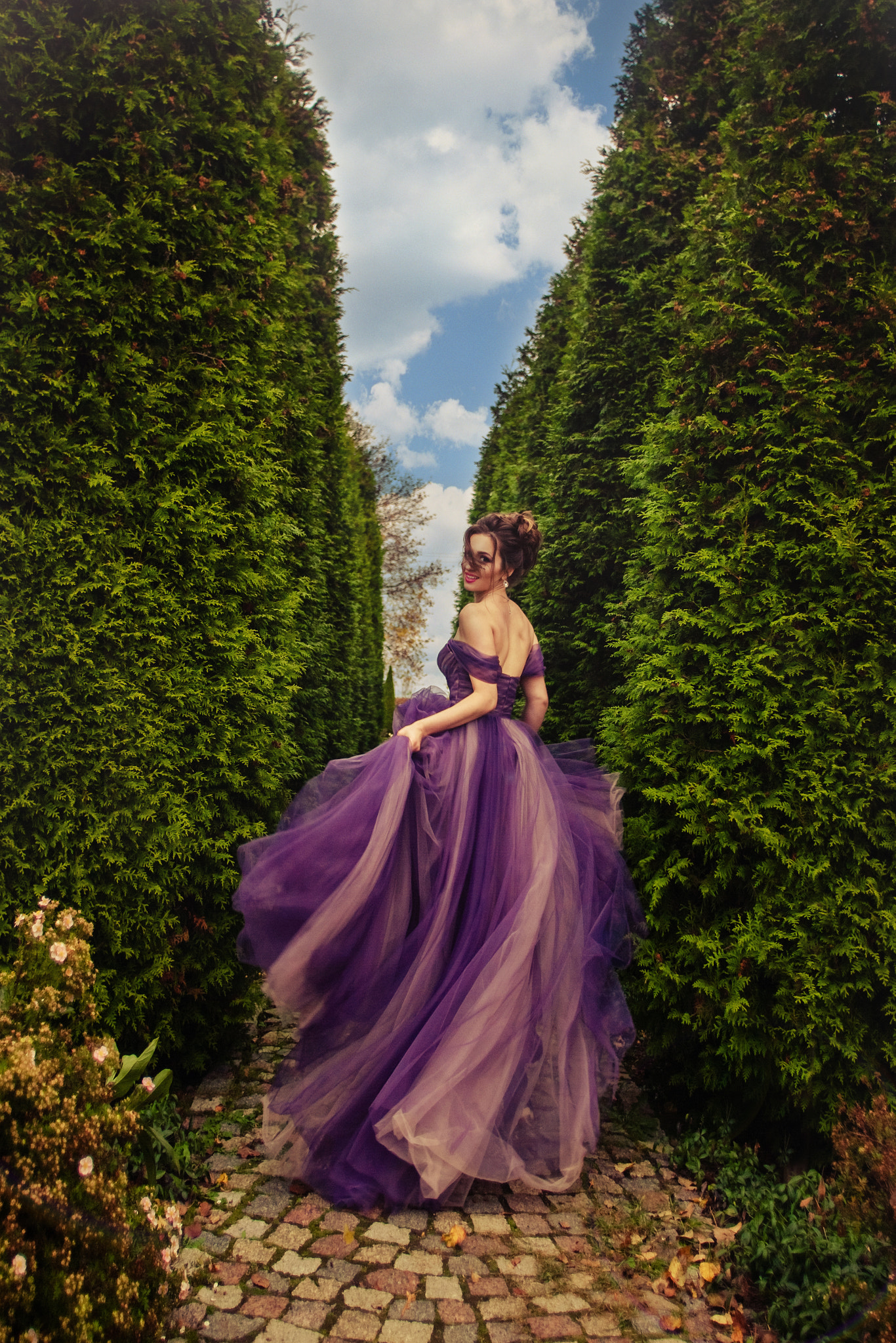Canon EF 17-35mm f/2.8L sample photo. Valeria photography