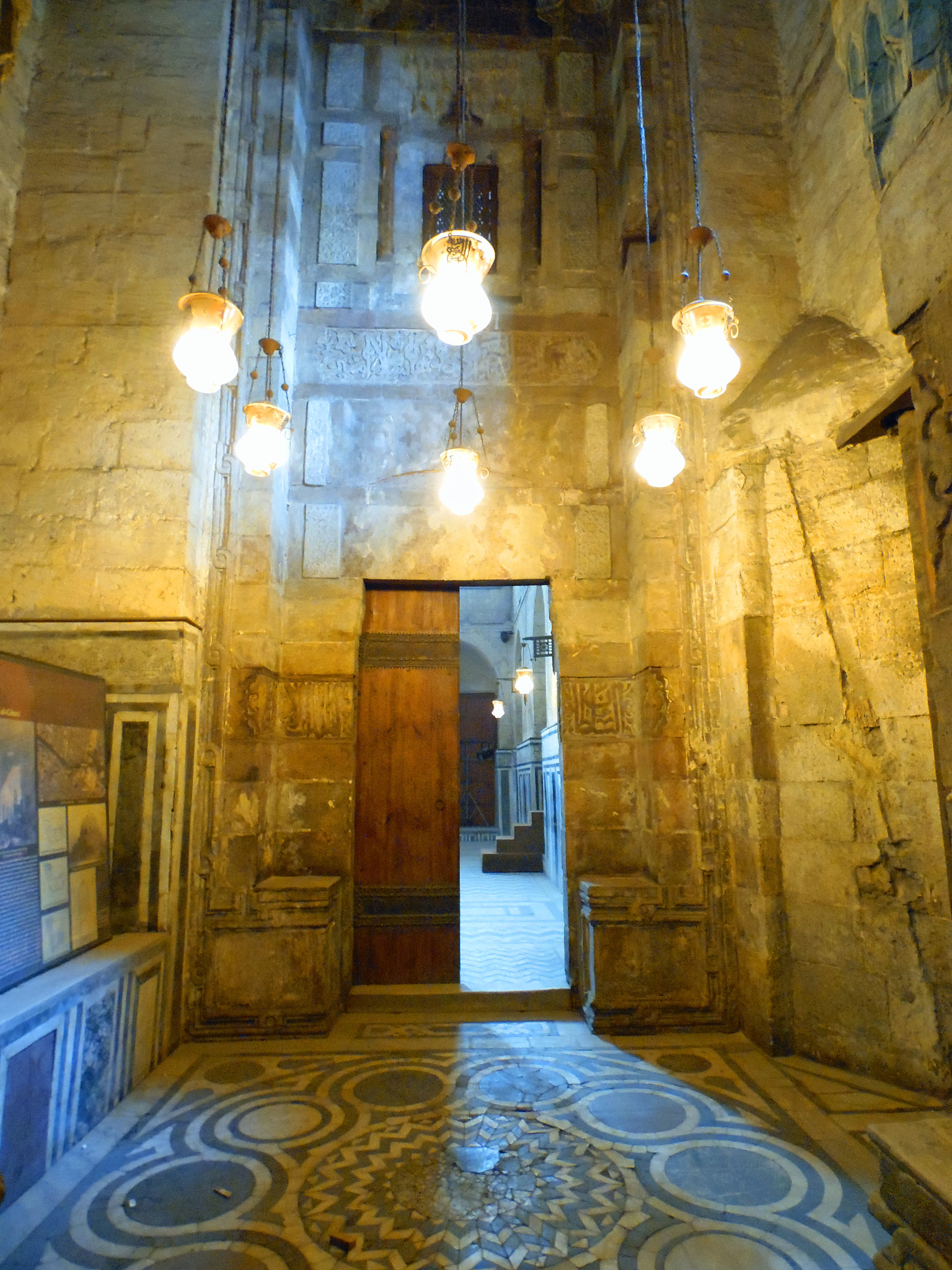 Samsung WB2200F sample photo. In old cairo. photography