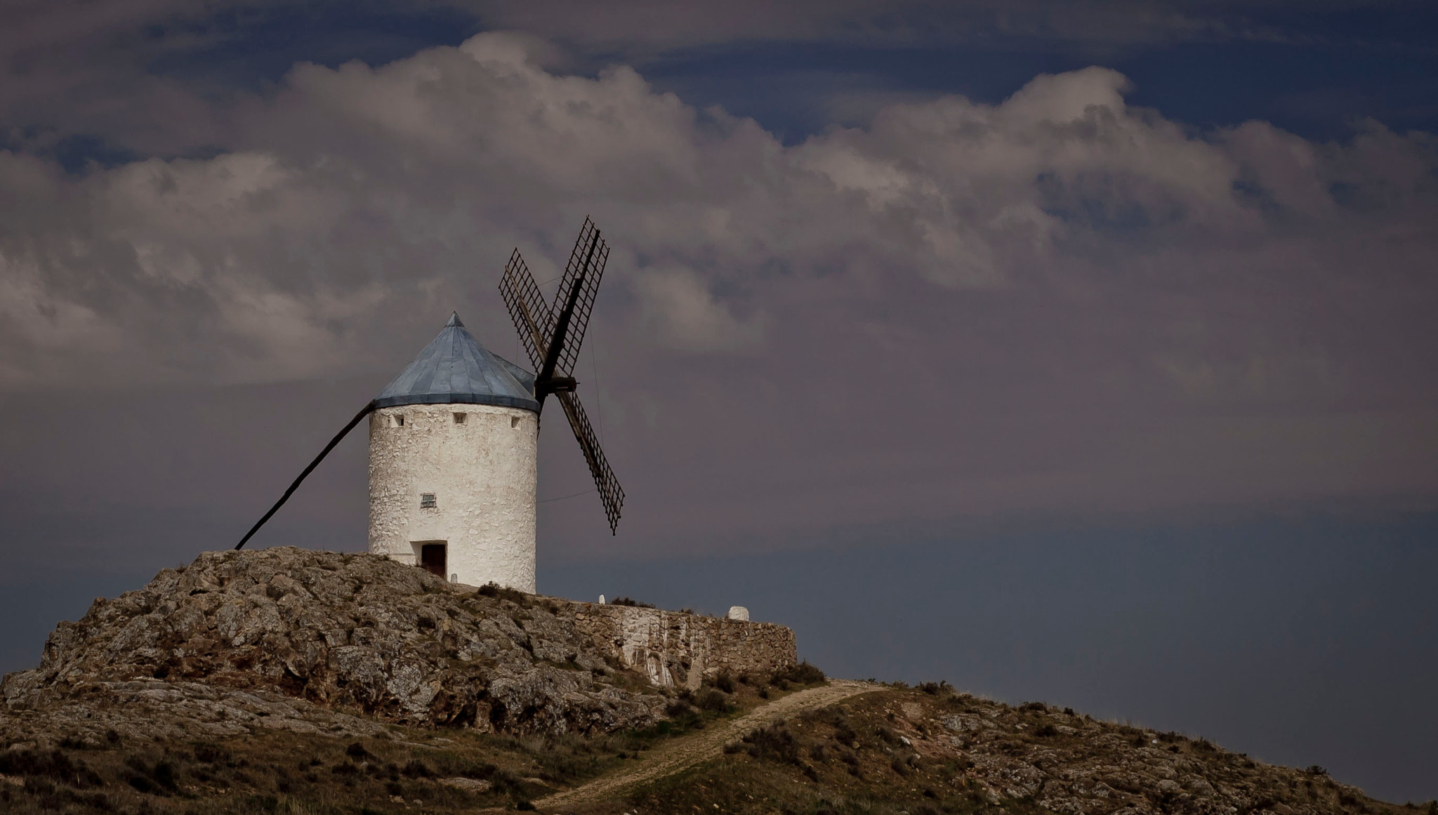 Olympus E-420 (EVOLT E-420) + OLYMPUS 14-42mm Lens sample photo. Consuegra, abril de 2012 photography
