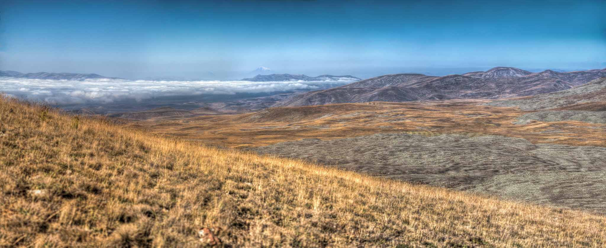 Canon EF 28-300mm F3.5-5.6L IS USM sample photo. Looking for ararat photography