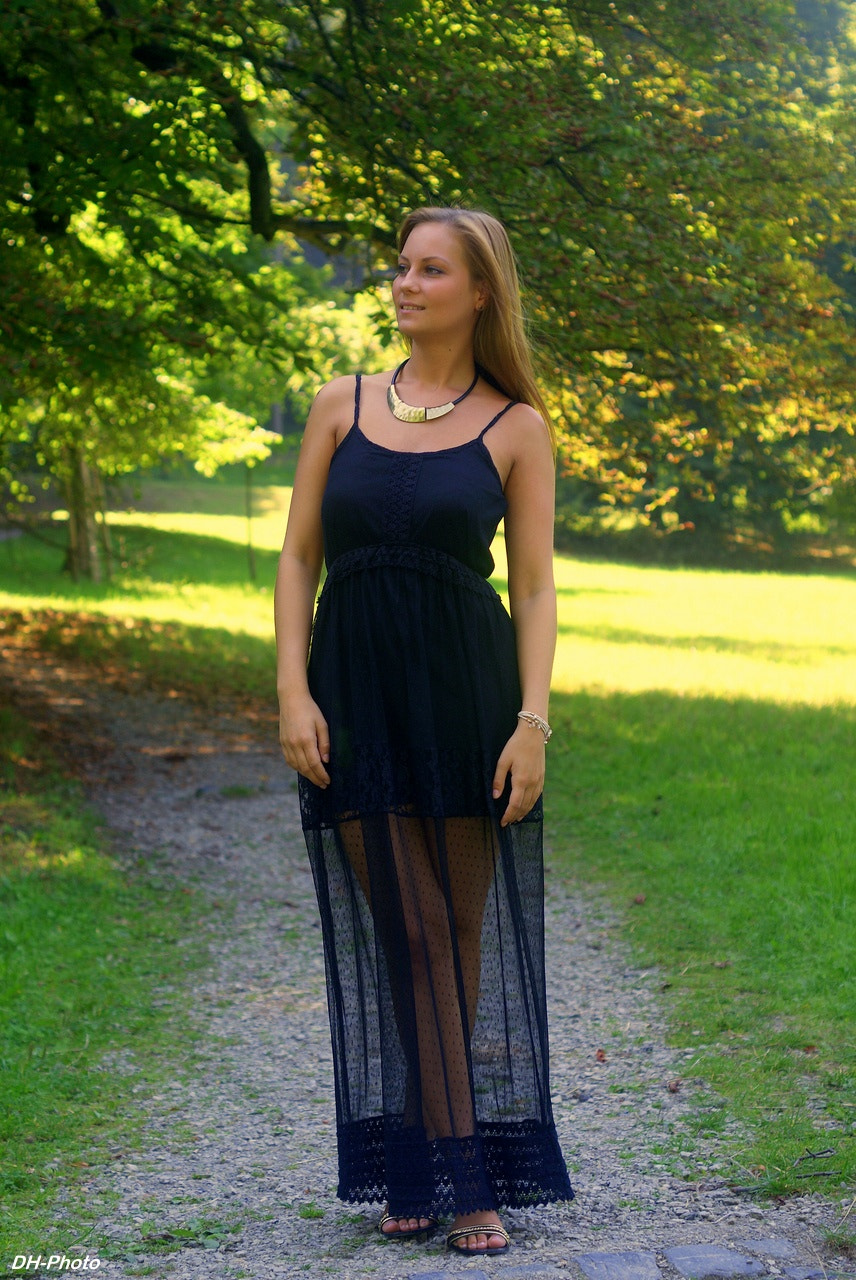Sony Alpha DSLR-A300 sample photo. Pretty girl_02 photography