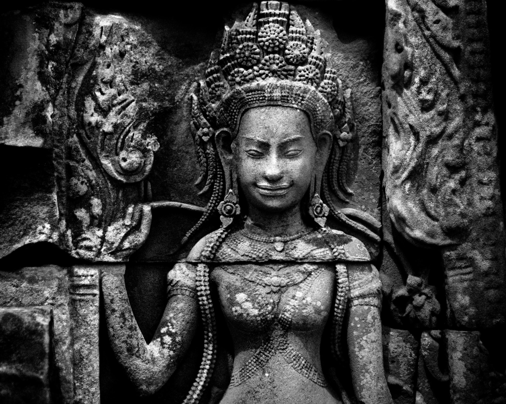 Panasonic Lumix G 42.5mm F1.7 ASPH Power OIS sample photo. Angkor photography
