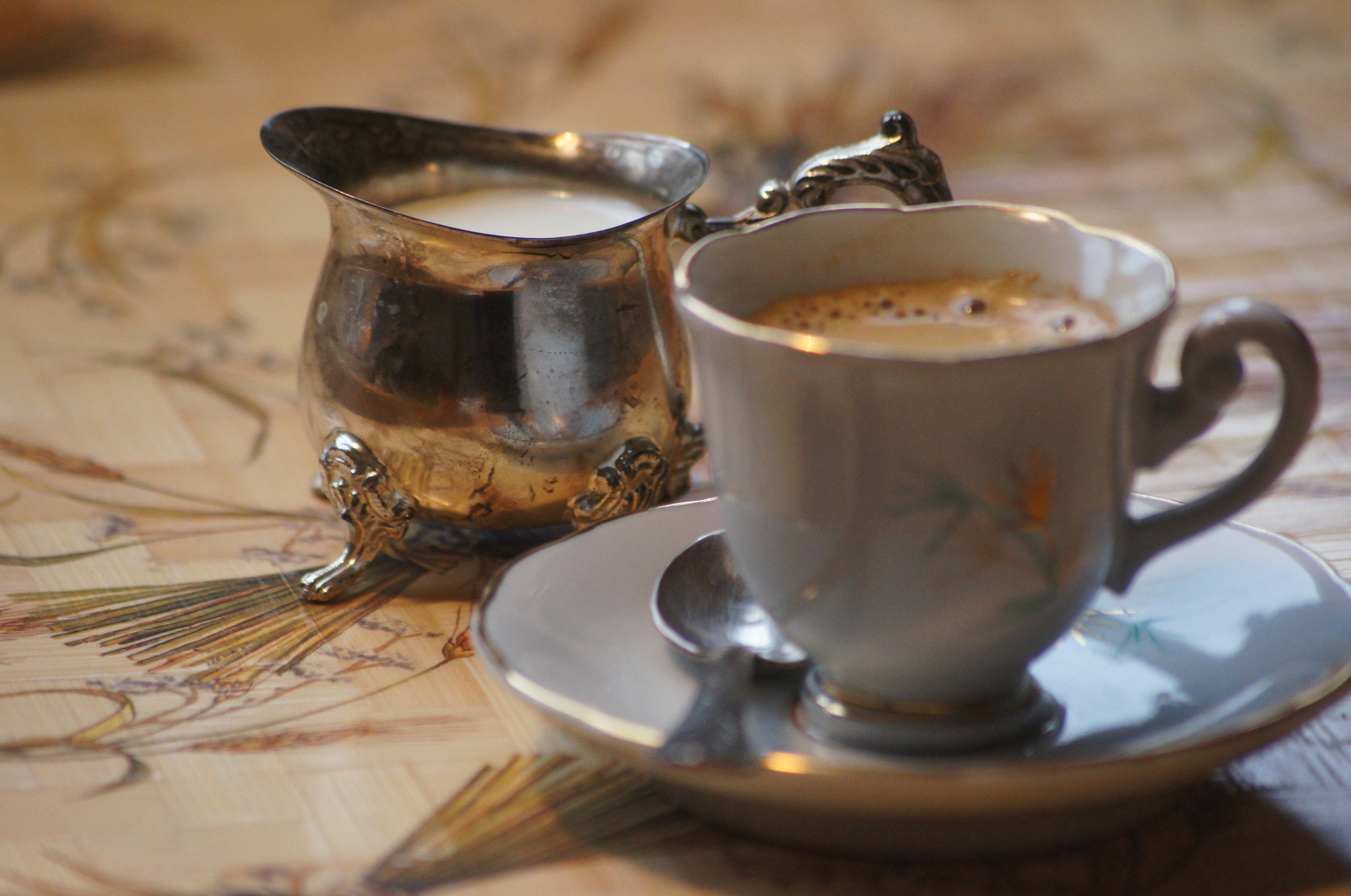 Sony DT 55-200mm F4-5.6 SAM sample photo. Evening expresso photography