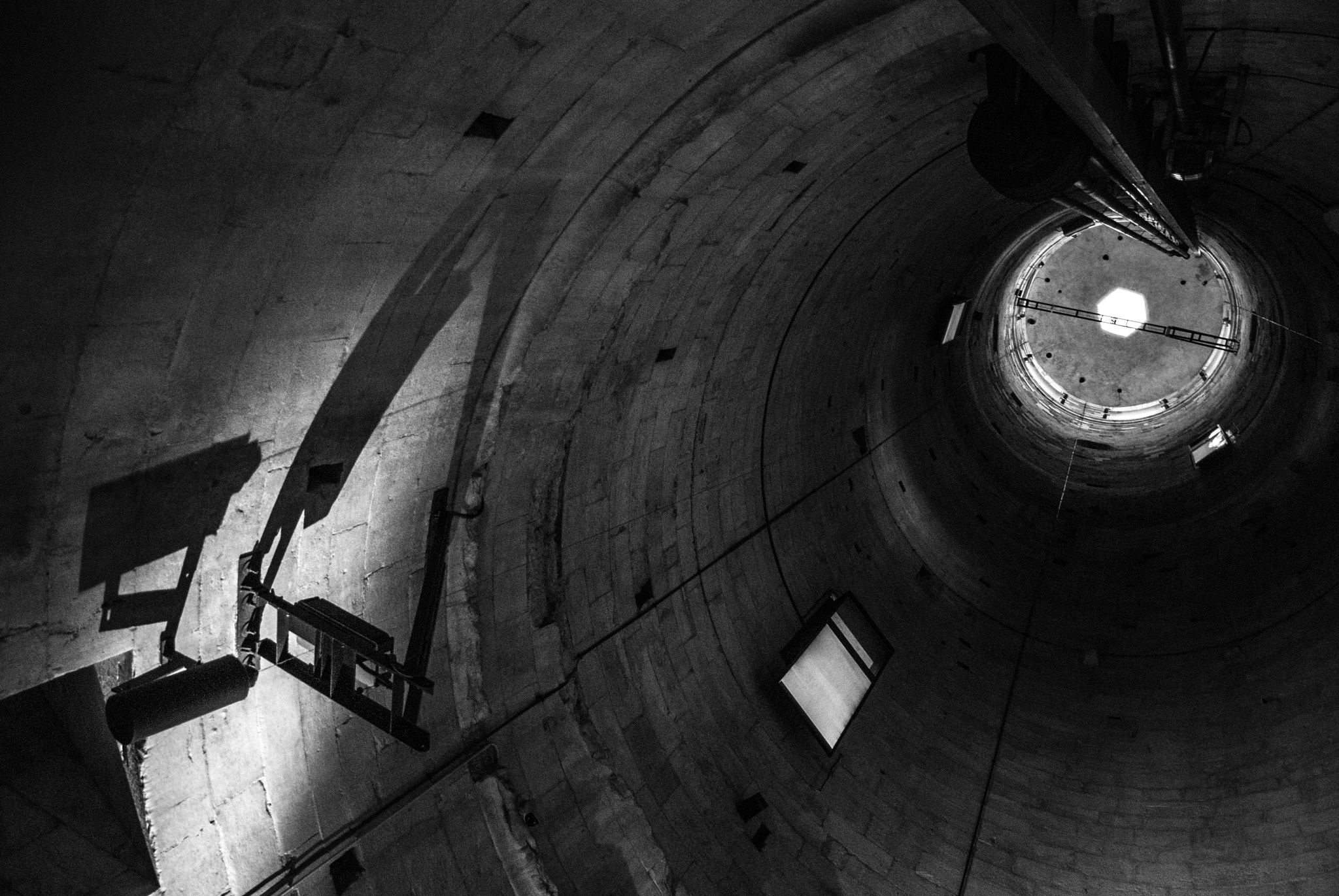 Nikon D80 sample photo. Inside of the famous tower photography