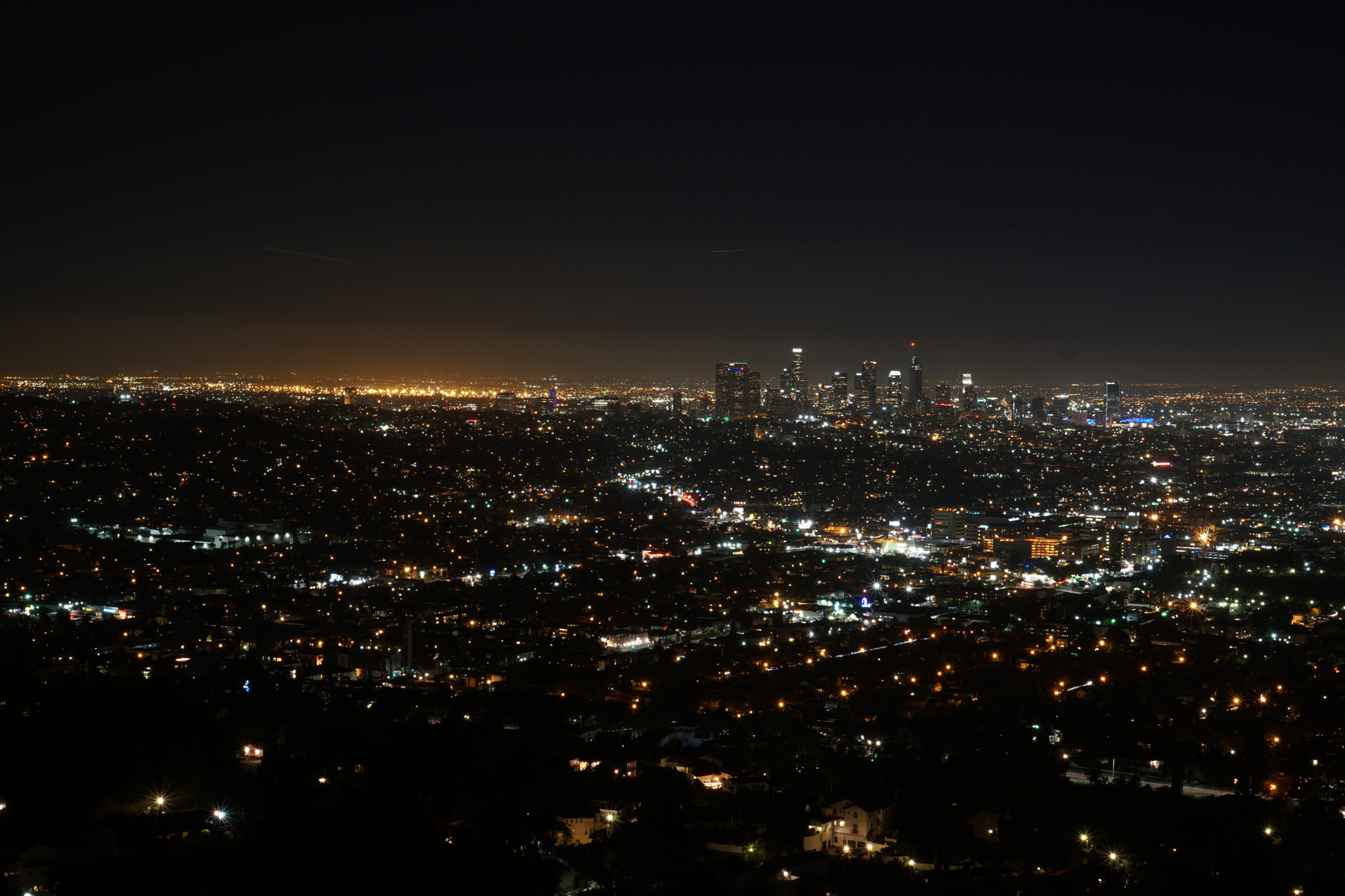 Sony a6300 + Sony E 35mm F1.8 OSS sample photo. Los angeles from griffith observatory photography