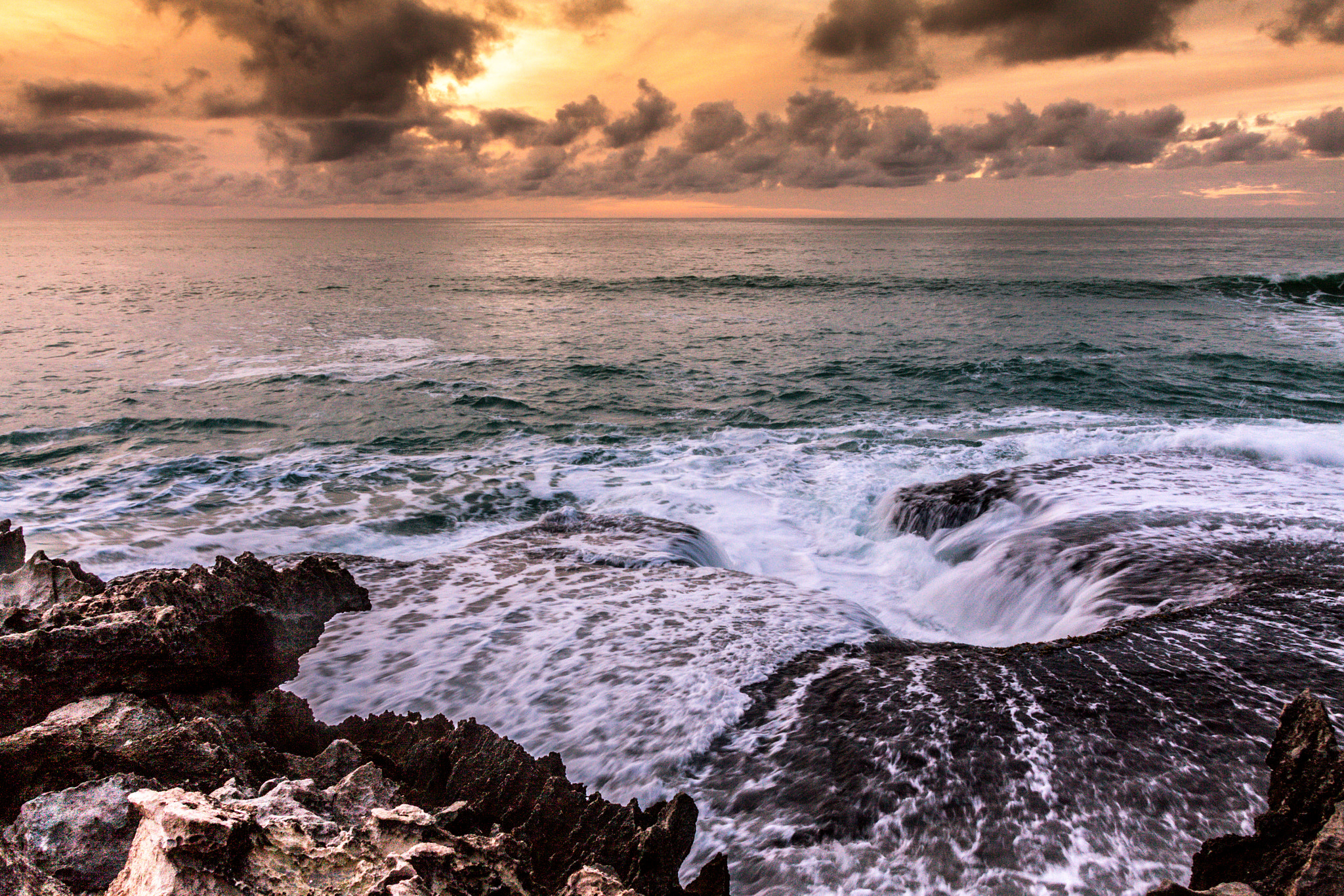Canon EOS 50D sample photo. Sunrise at the cauldron photography