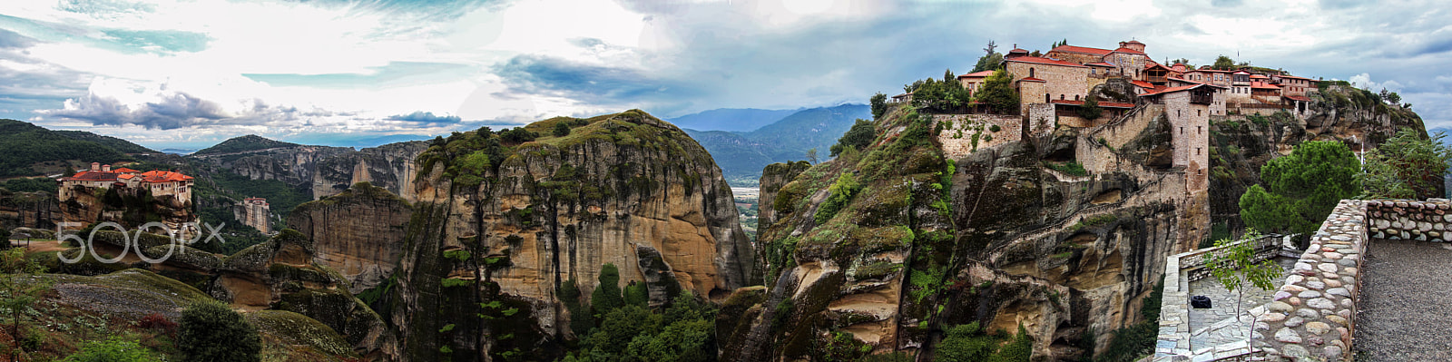 Canon EOS 650D (EOS Rebel T4i / EOS Kiss X6i) + Sigma 18-50mm f/2.8 Macro sample photo. Monastery.. (meteora_greece) photography