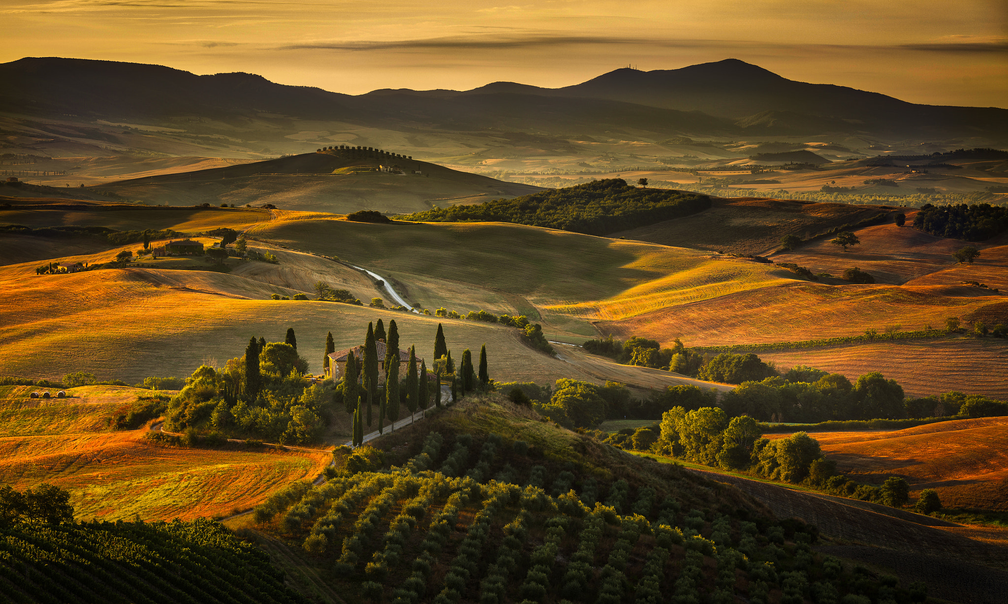 Canon EF 70-200mm F4L IS USM sample photo. Il belvedere photography