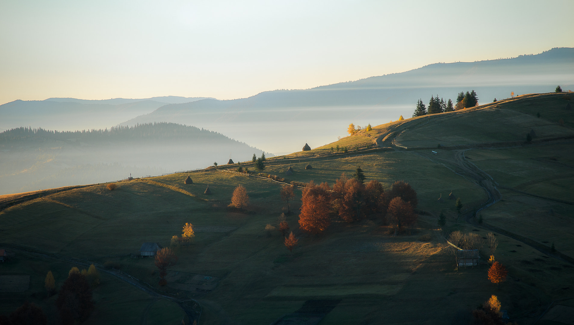 Minolta AF 80-200mm F2.8 HS-APO G sample photo. карпаты photography