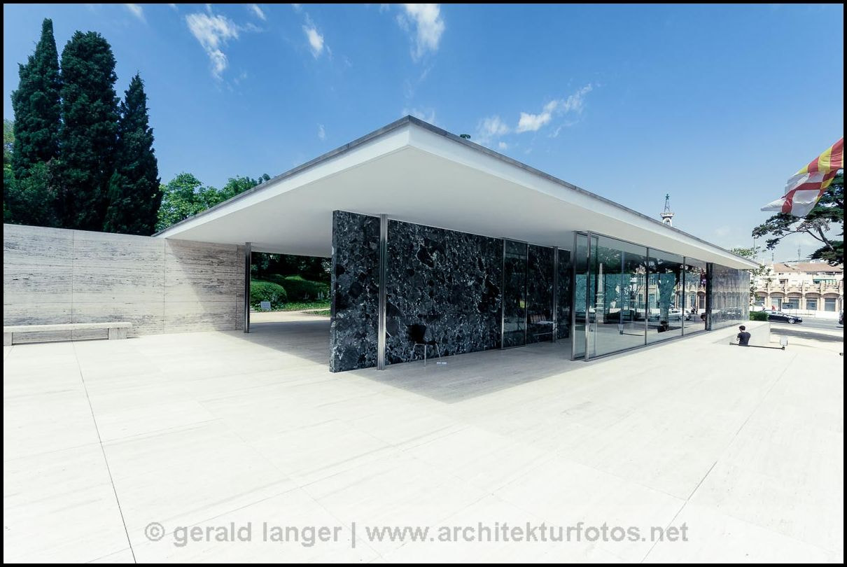 Canon EOS 40D + Sigma 10-20mm F4-5.6 EX DC HSM sample photo. Barcelona - pavillon photography