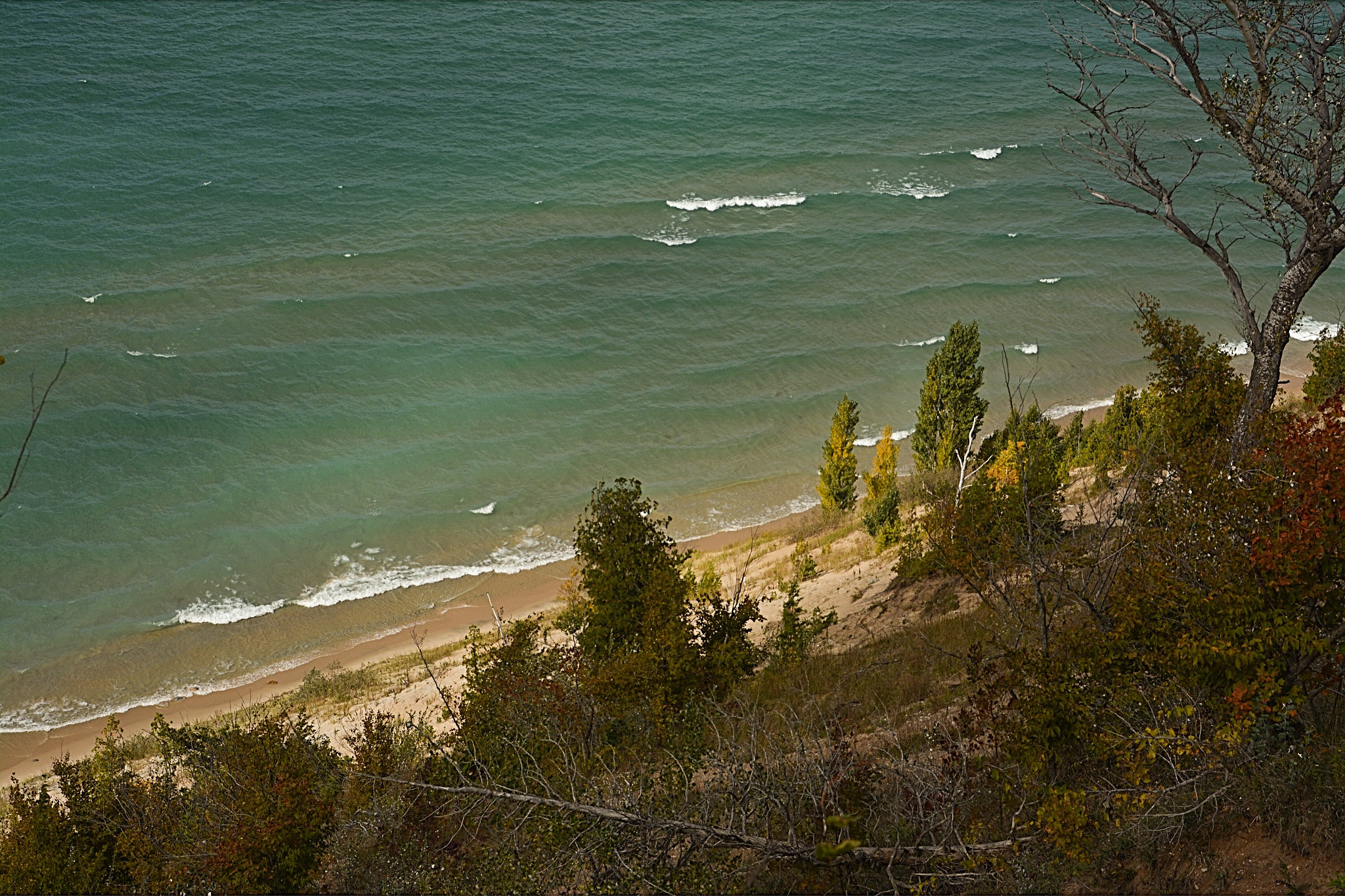 Nikon AF-S Nikkor 24-120mm F4G ED VR sample photo. Lake michigan bluff photography