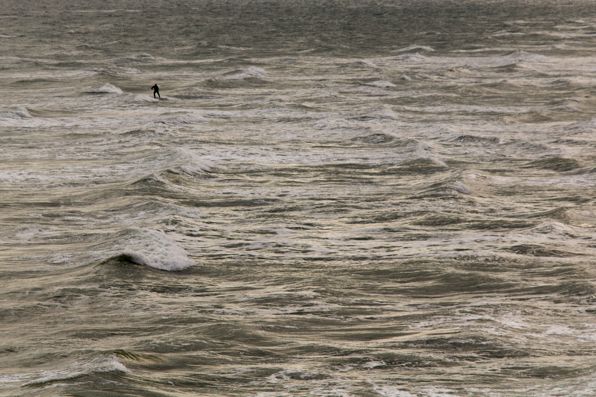 Sigma 17-70mm F2.8-4 DC Macro OS HSM sample photo. The surfer photography