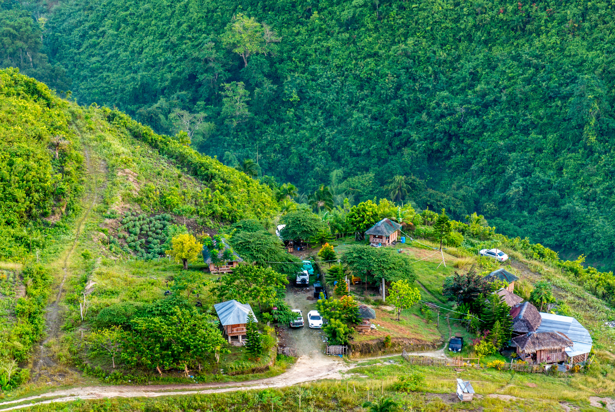 Samsung NX300M + Samsung NX 18-55mm F3.5-5.6 OIS sample photo. Hillside farm photography