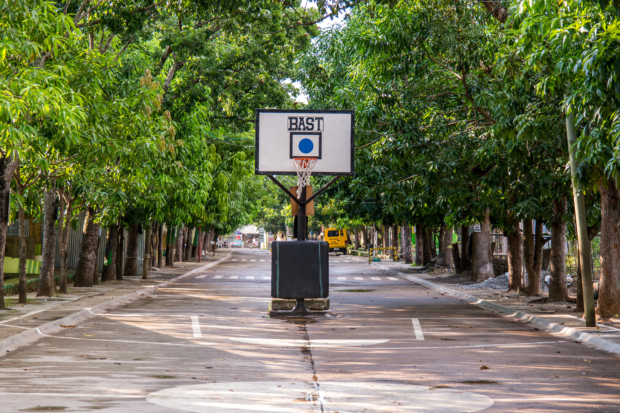 Samsung NX300M + Samsung NX 18-55mm F3.5-5.6 OIS sample photo. Street basketball photography