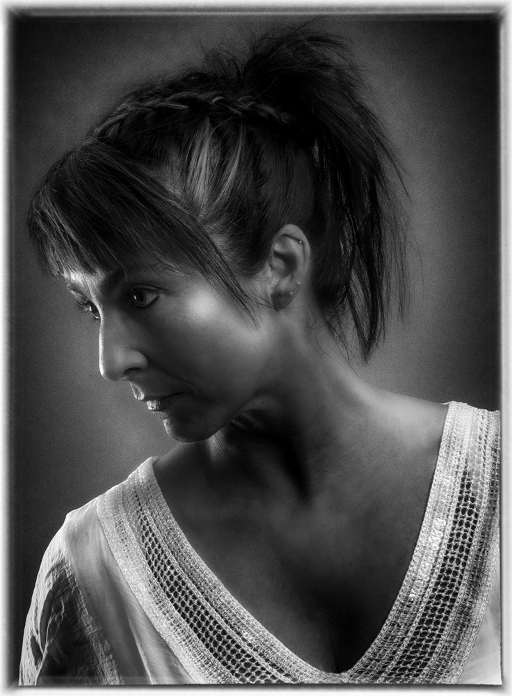 Canon EOS-1D Mark IV sample photo. Monochrome portrait ii photography
