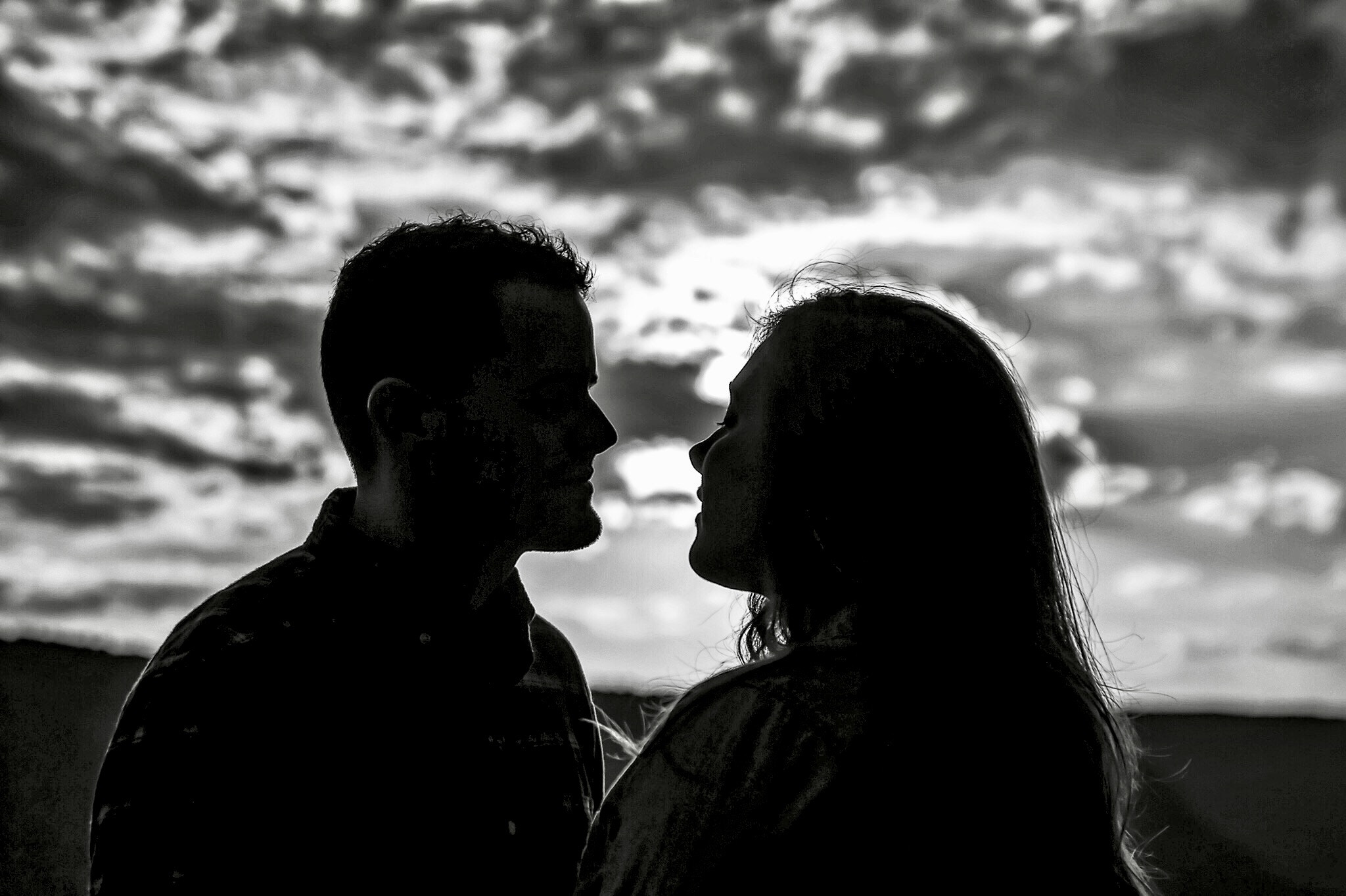 Canon EOS 500D (EOS Rebel T1i / EOS Kiss X3) sample photo. Black and white silhouette photography