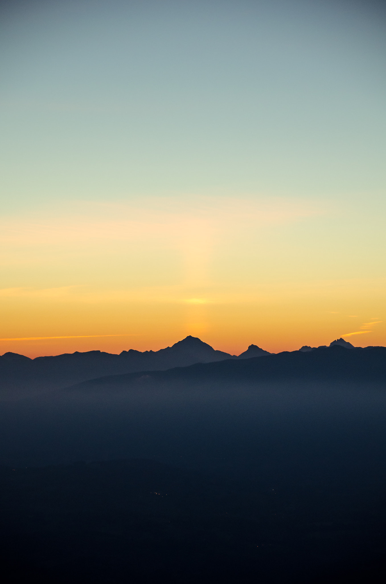 Sigma 28-300mm F3.5-6.3 DG Macro sample photo. Mont blanc at dawn photography
