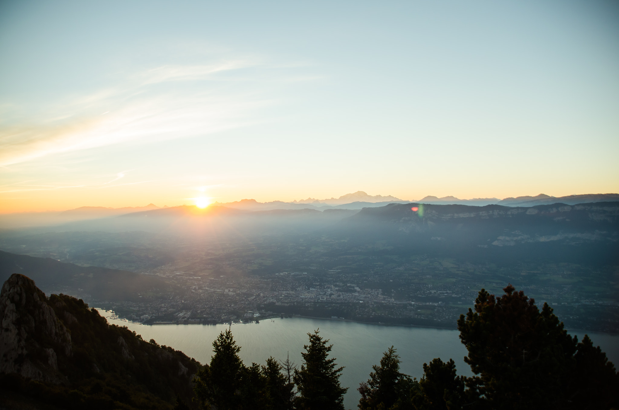 Sigma 28-300mm F3.5-6.3 DG Macro sample photo. Sunrise on aix les bains photography