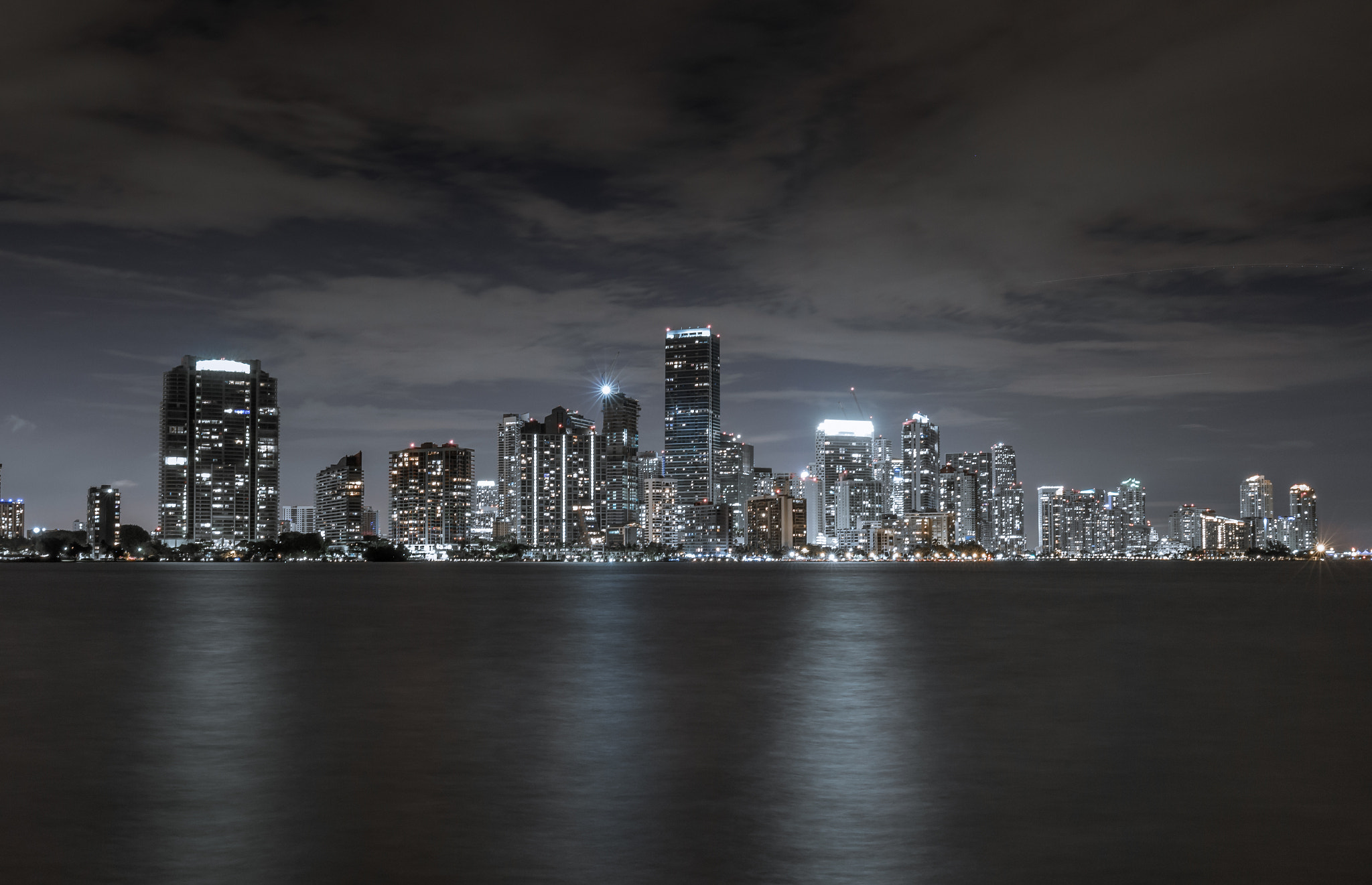 Canon EOS 100D (EOS Rebel SL1 / EOS Kiss X7) sample photo. Brickell lights photography