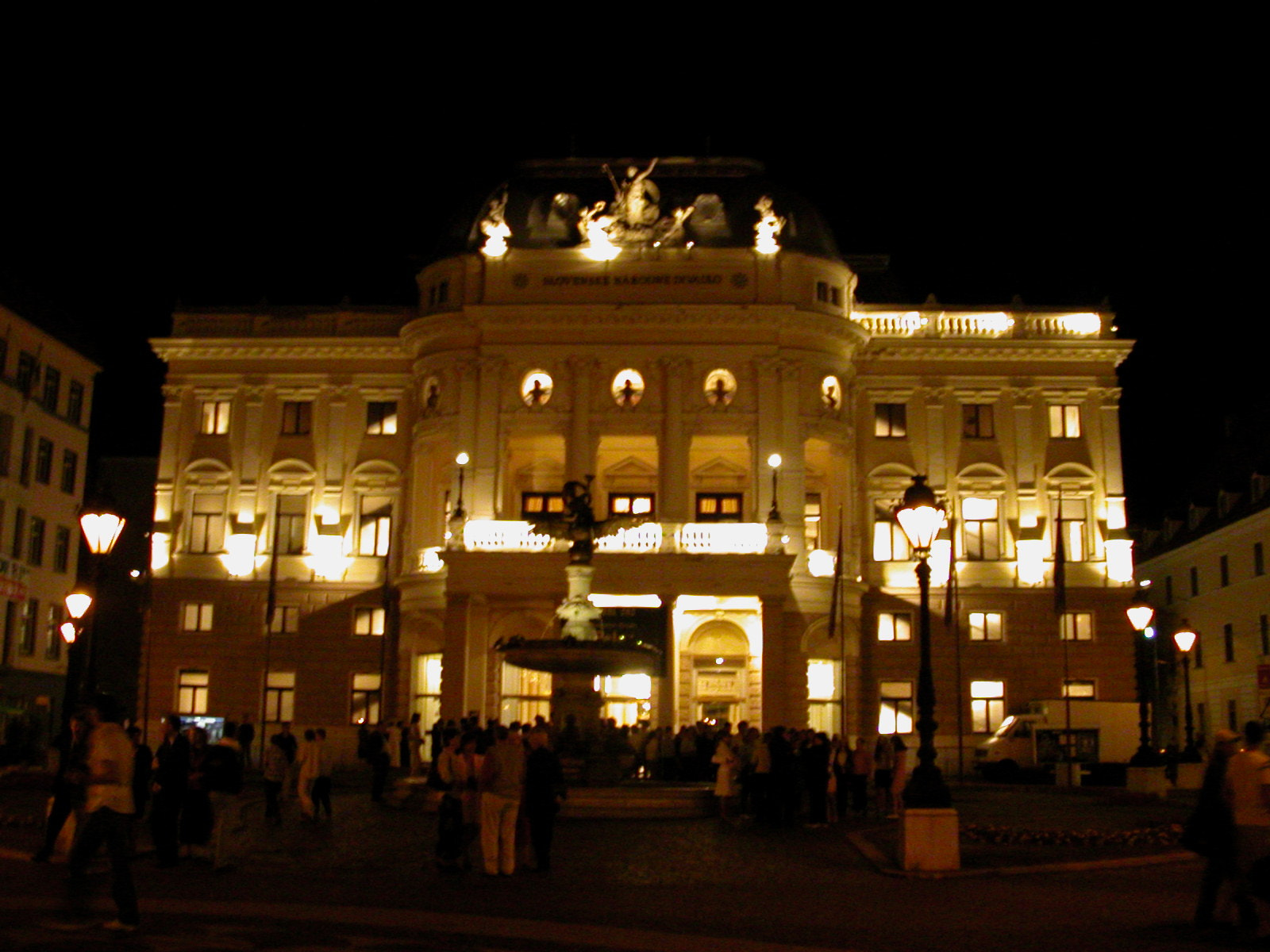Nikon E2500 sample photo. Bratislava opera house photography