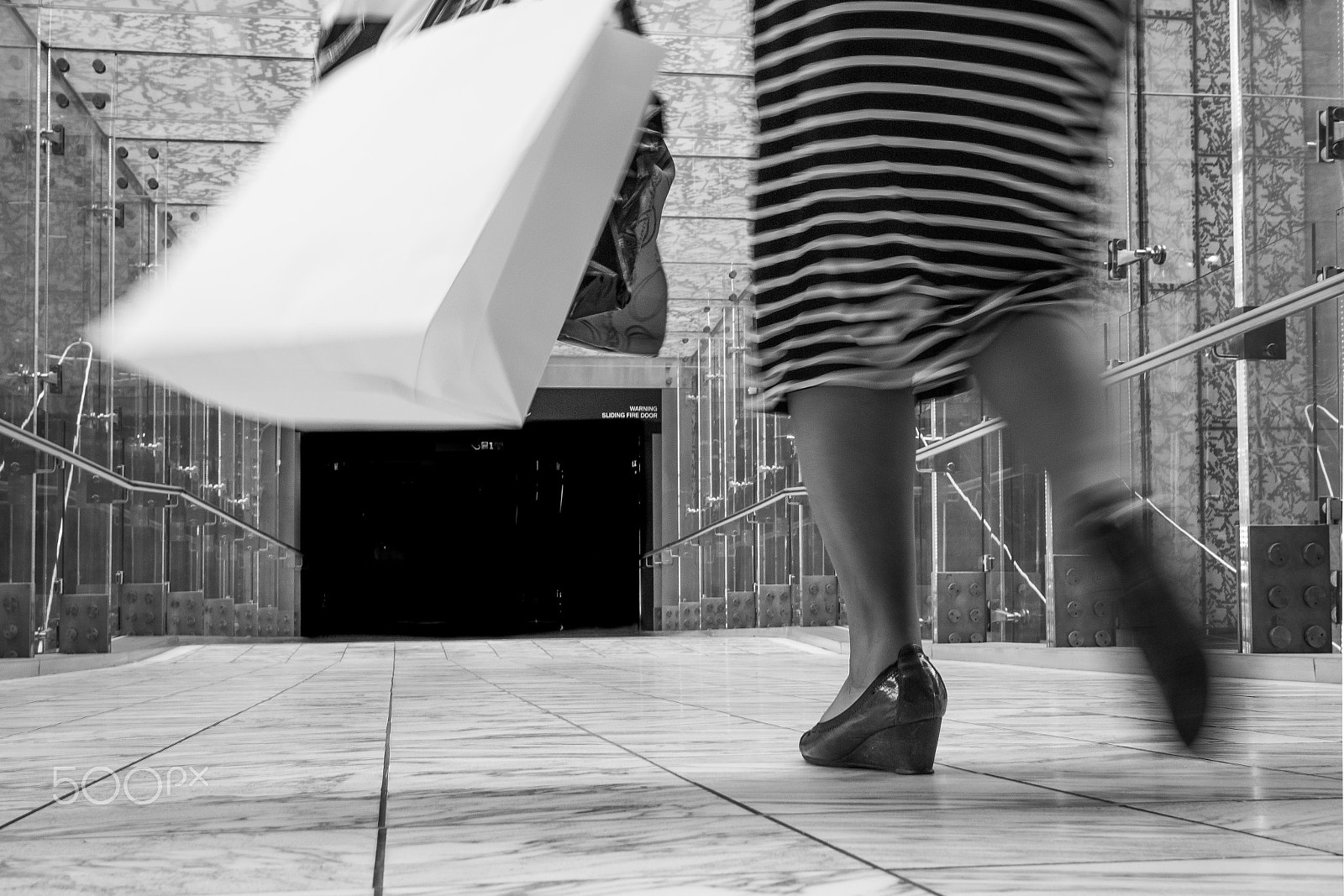 Sigma 24-105mm f/4 DG OS HSM | A sample photo. The heaviness of shopping. photography