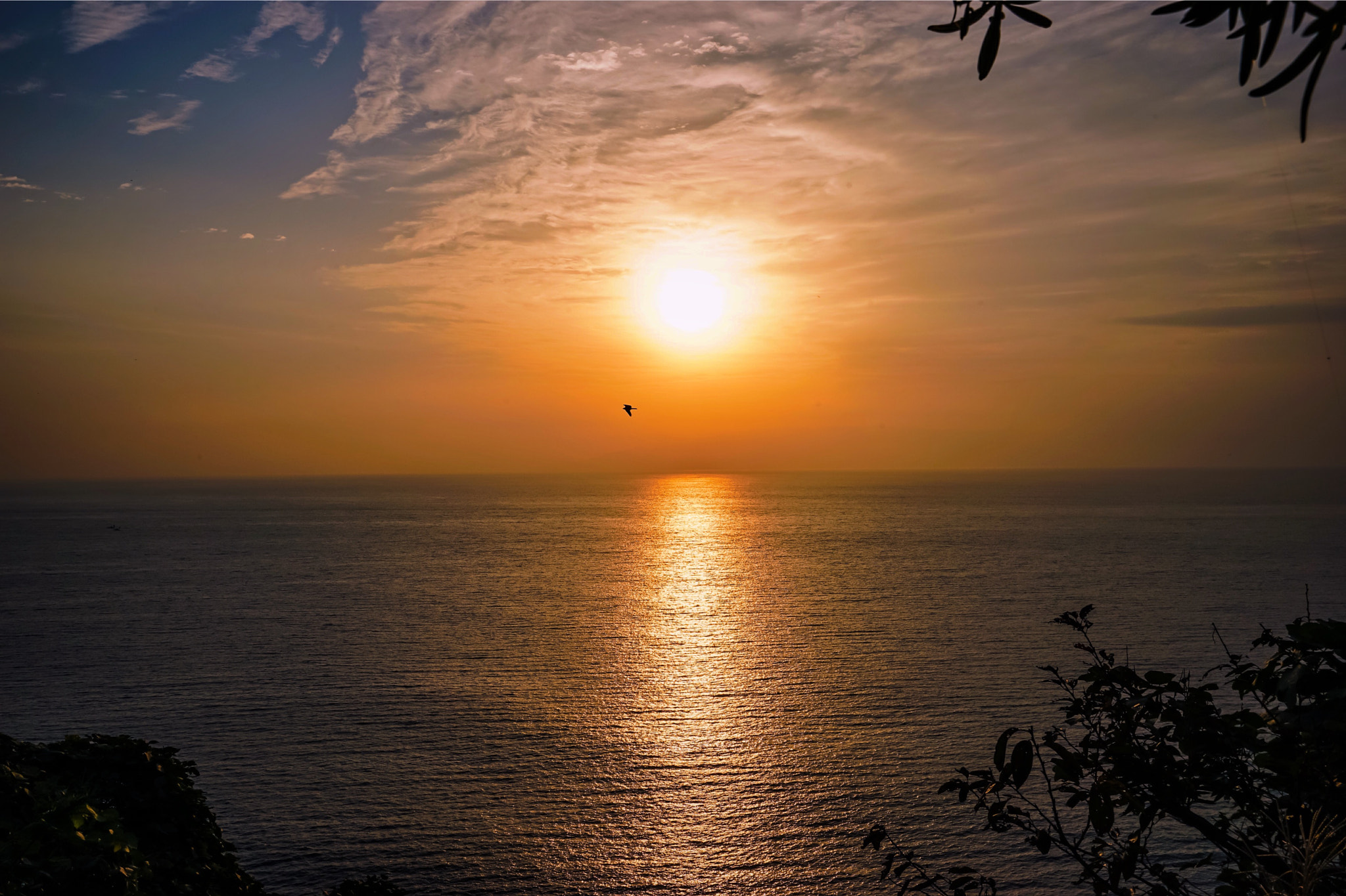 Sony a7 II + Sony Vario-Tessar T* FE 16-35mm F4 ZA OSS sample photo. Good morning photography