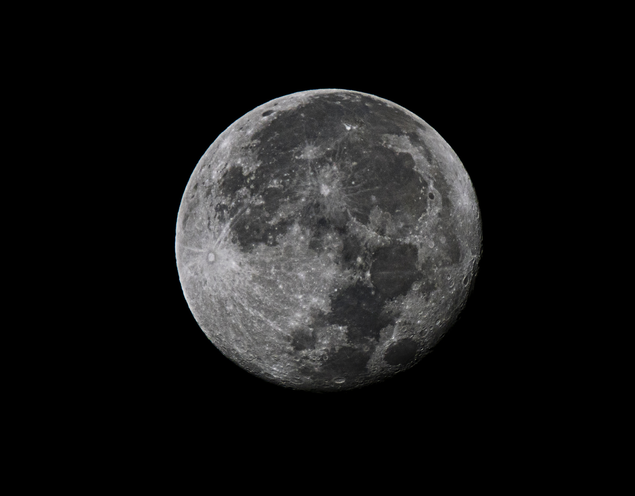Sony ILCA-77M2 sample photo. Handheld moon photography