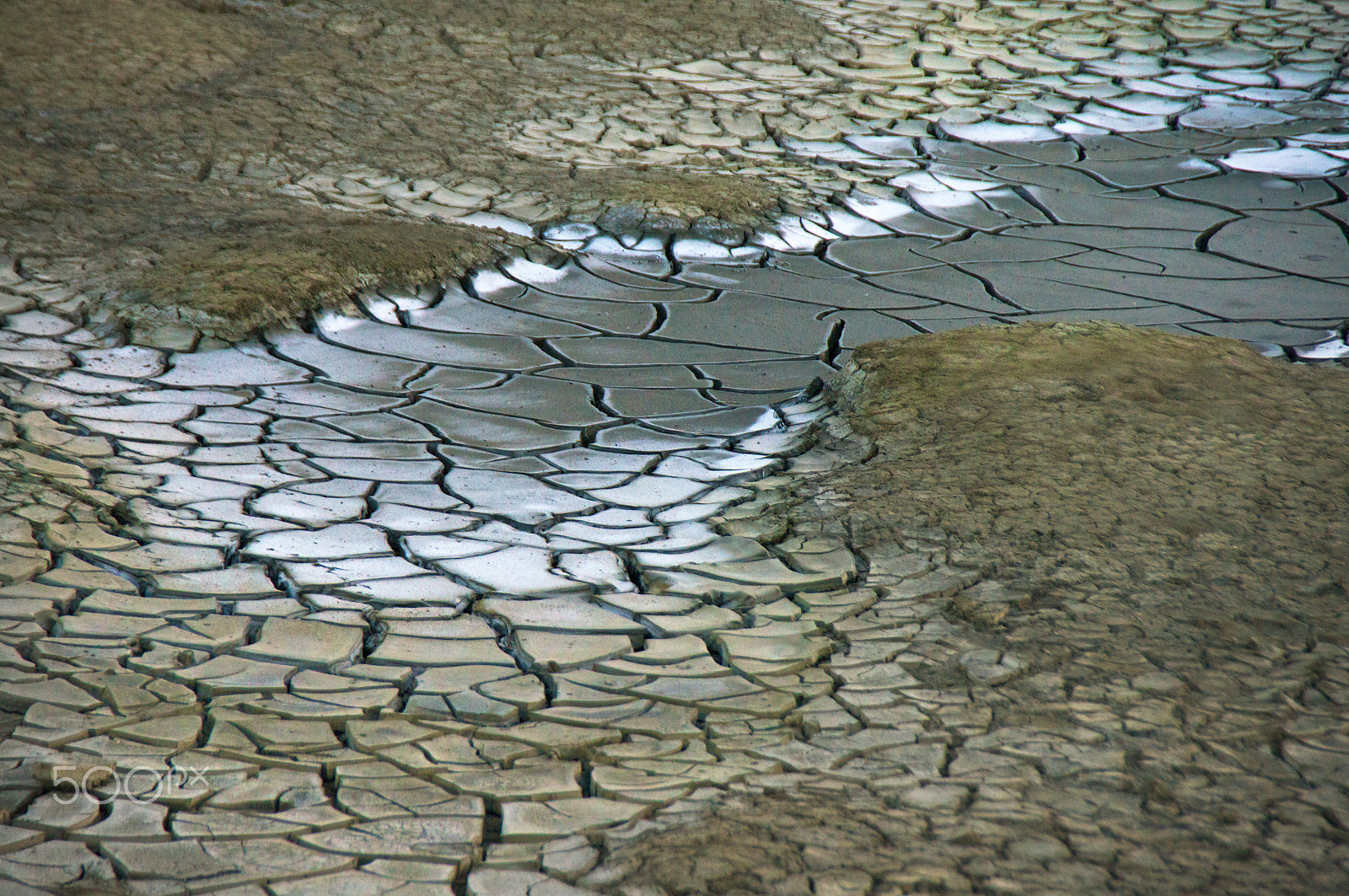 Sony Alpha DSLR-A580 sample photo. Volcanic mud photography