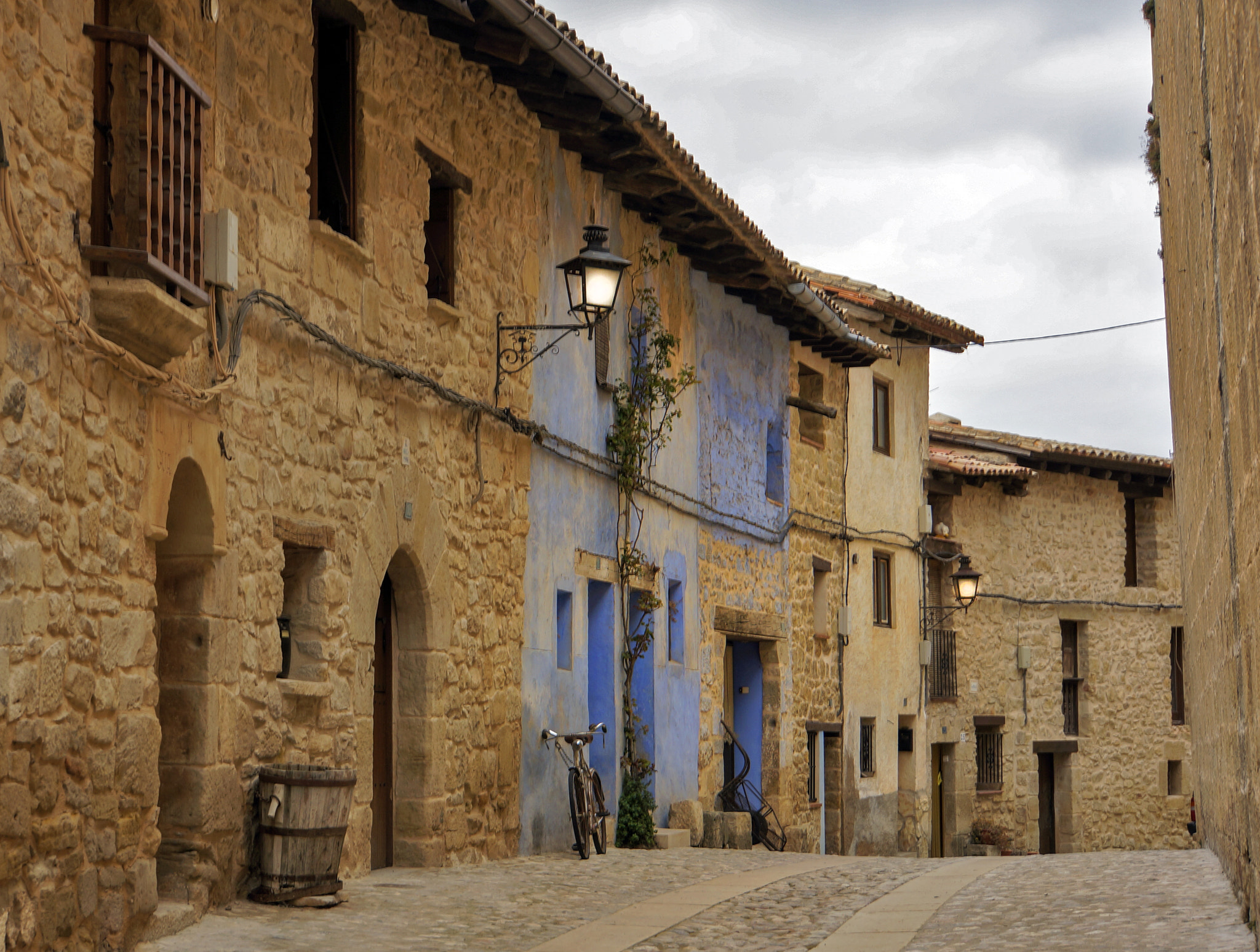 Sony Alpha NEX-5N + Sony E 18-200mm F3.5-6.3 OSS sample photo. Valderrobres, teruel. photography