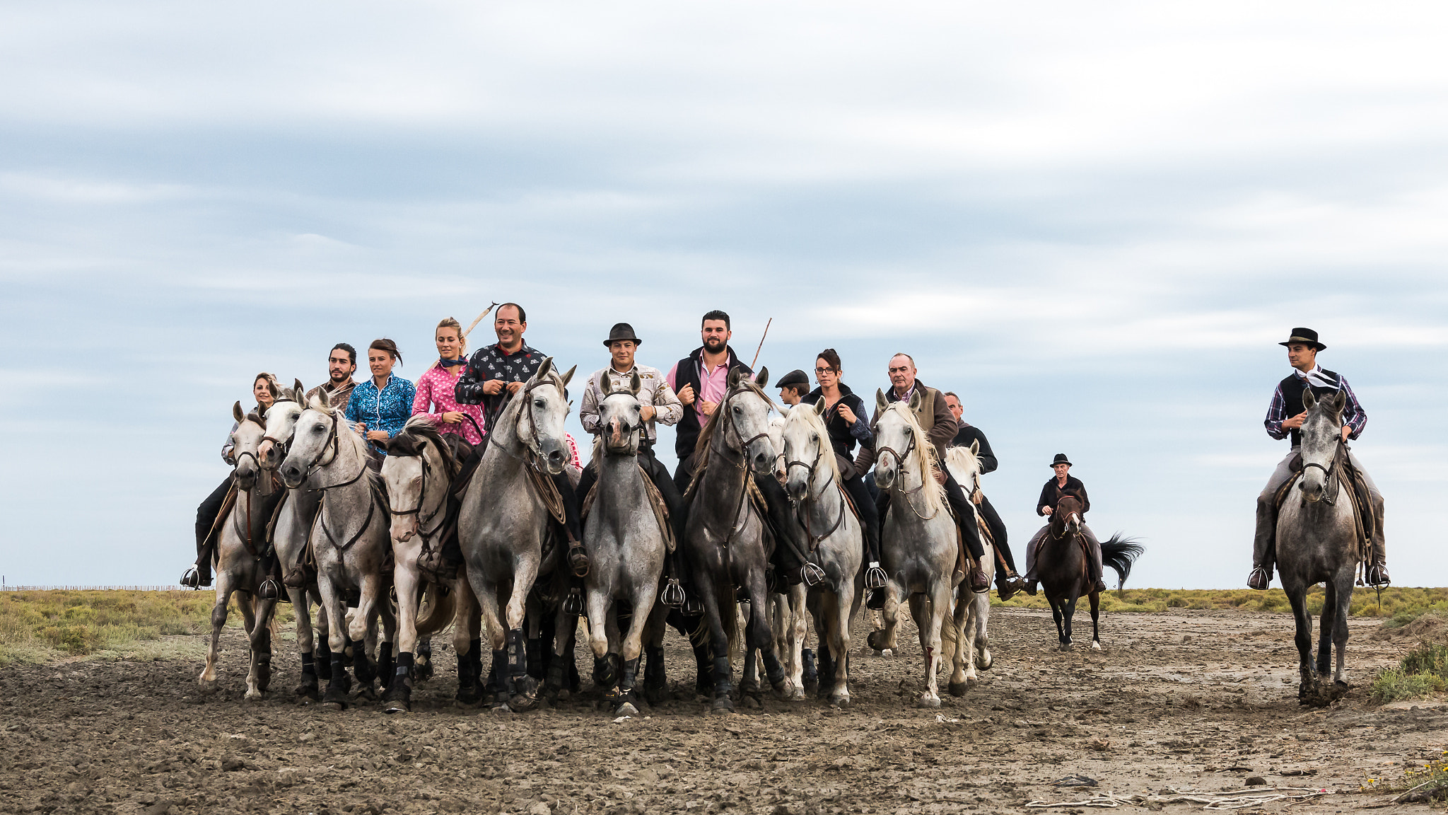 Sigma 24-105mm f/4 DG OS HSM | A sample photo. Gardians en manade photography