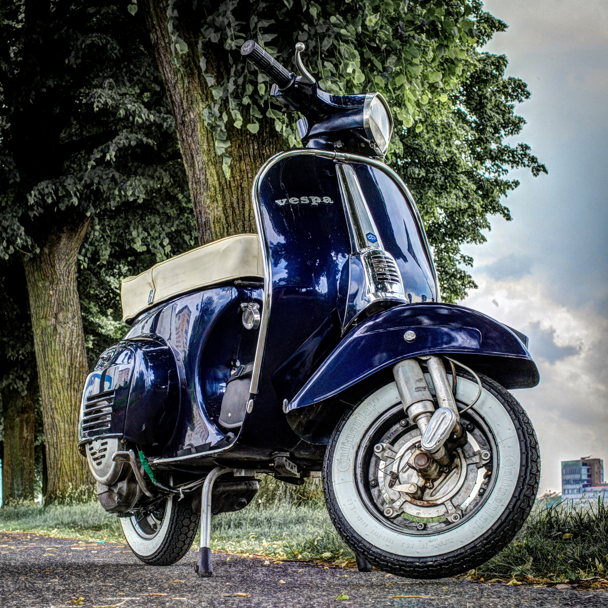 Sony SLT-A55 (SLT-A55V) sample photo. Vespa photography