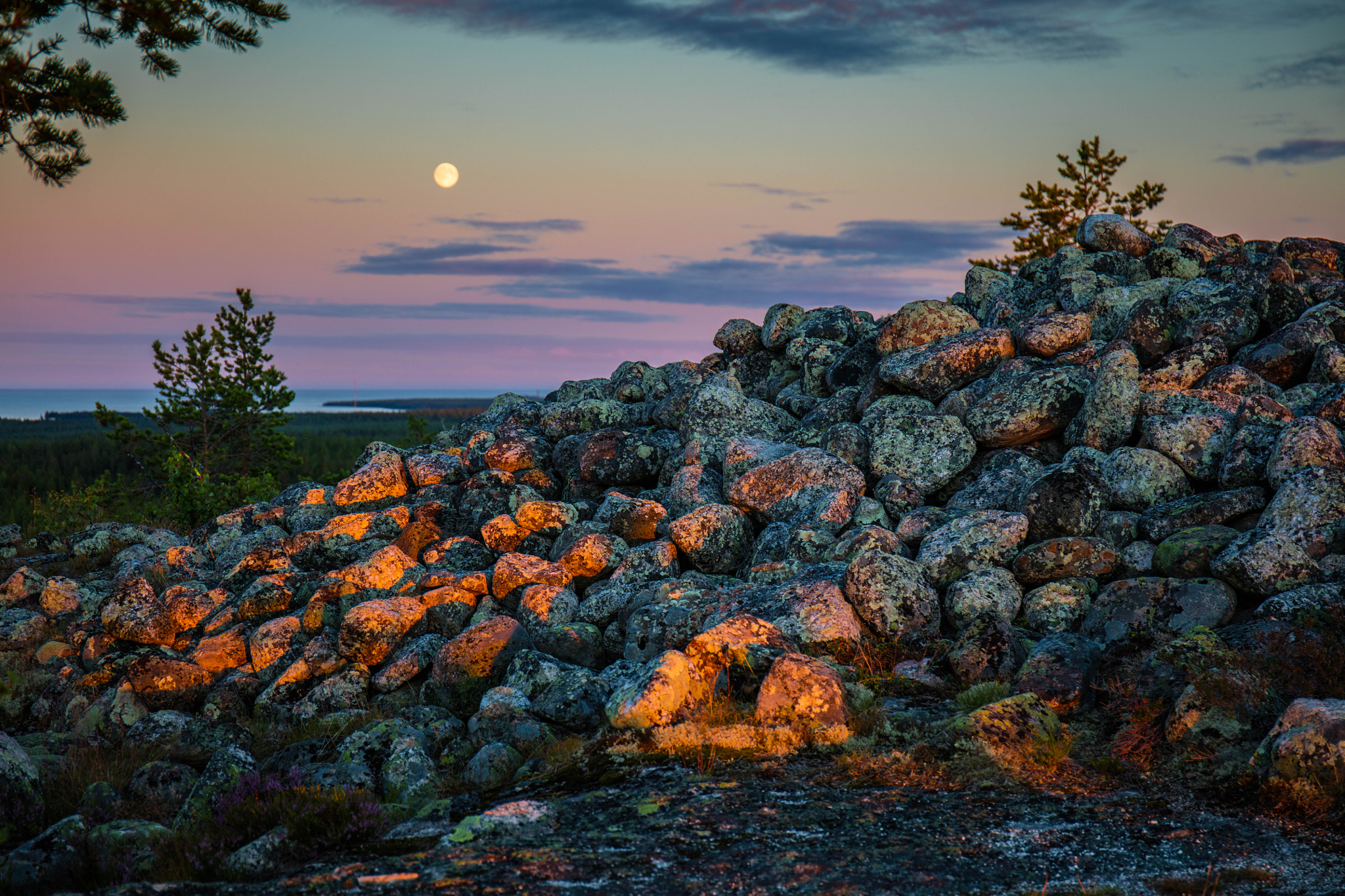 Canon EF 24-70mm F4L IS USM sample photo. Gravecairn photography