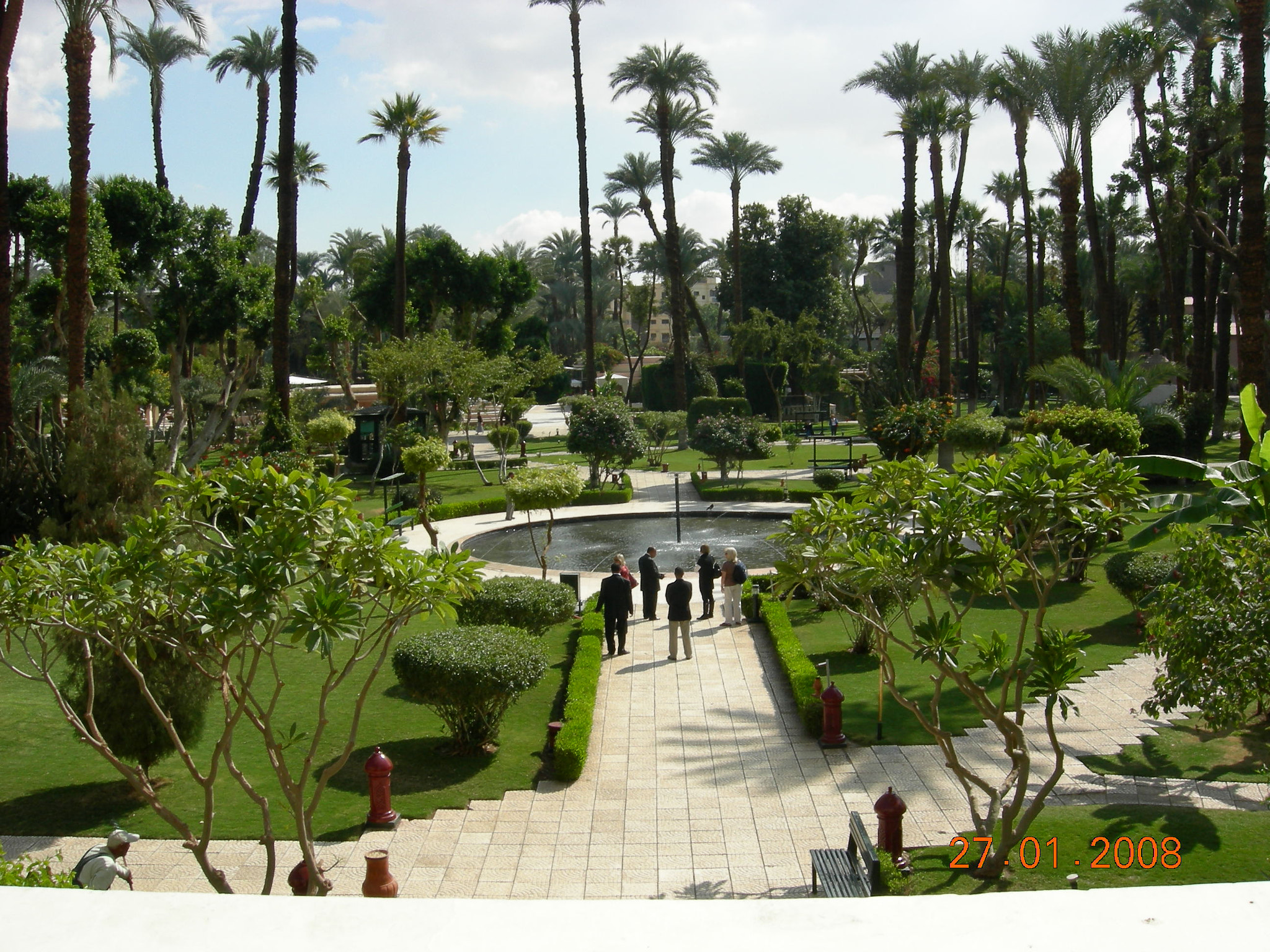 Nikon COOLPIX P2 sample photo. Egypte garden photography