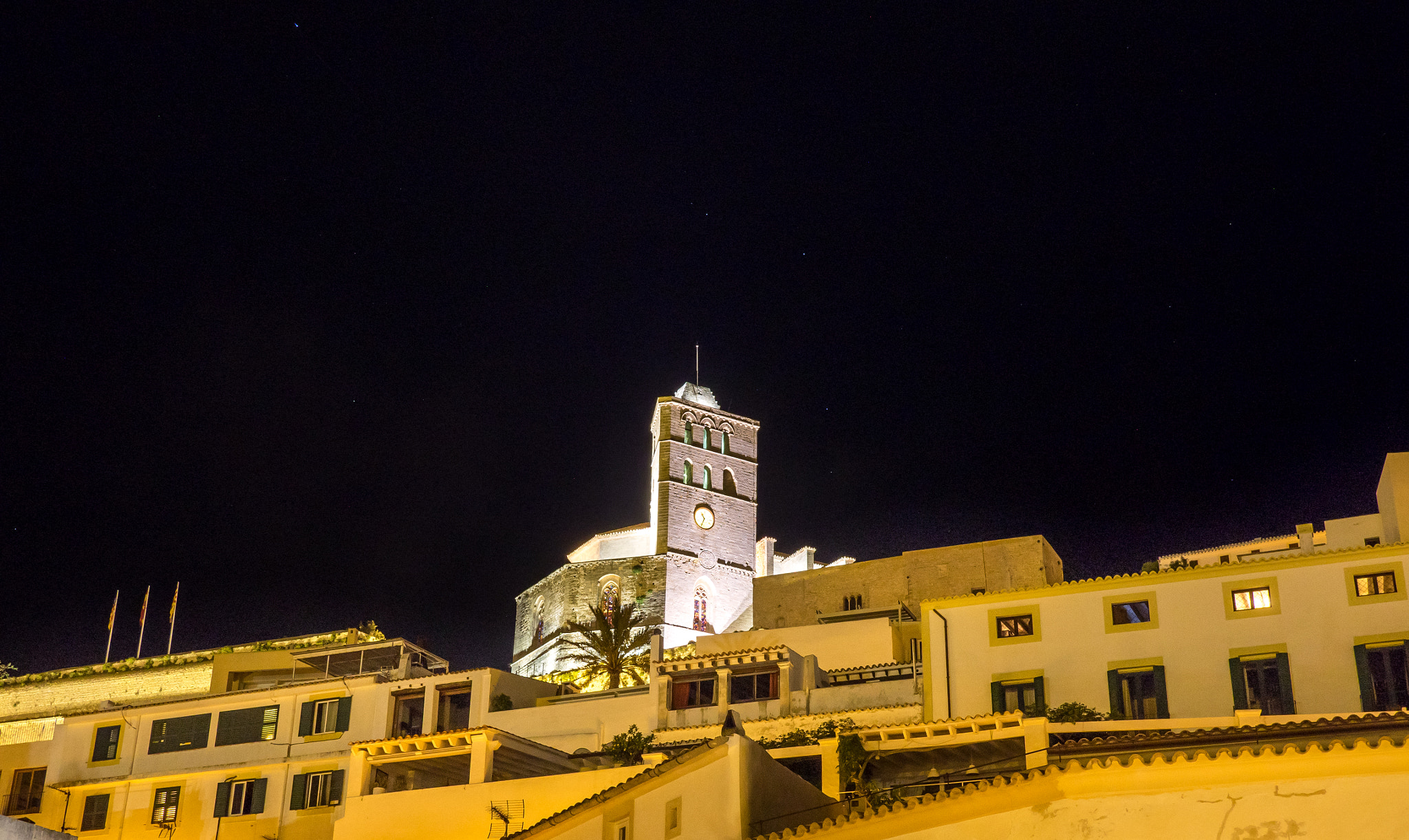 Olympus OM-D E-M1 + Panasonic Lumix G 20mm F1.7 ASPH sample photo. Ibiza cathedral at night photography