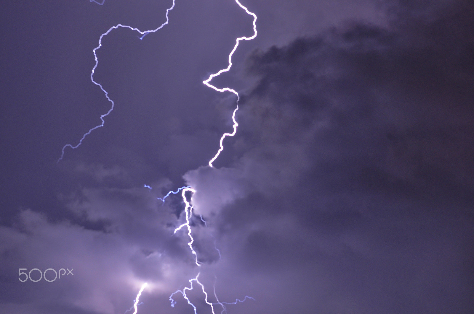 Nikon AF-S Nikkor 28-70mm F2.8 ED-IF sample photo. Storm photography