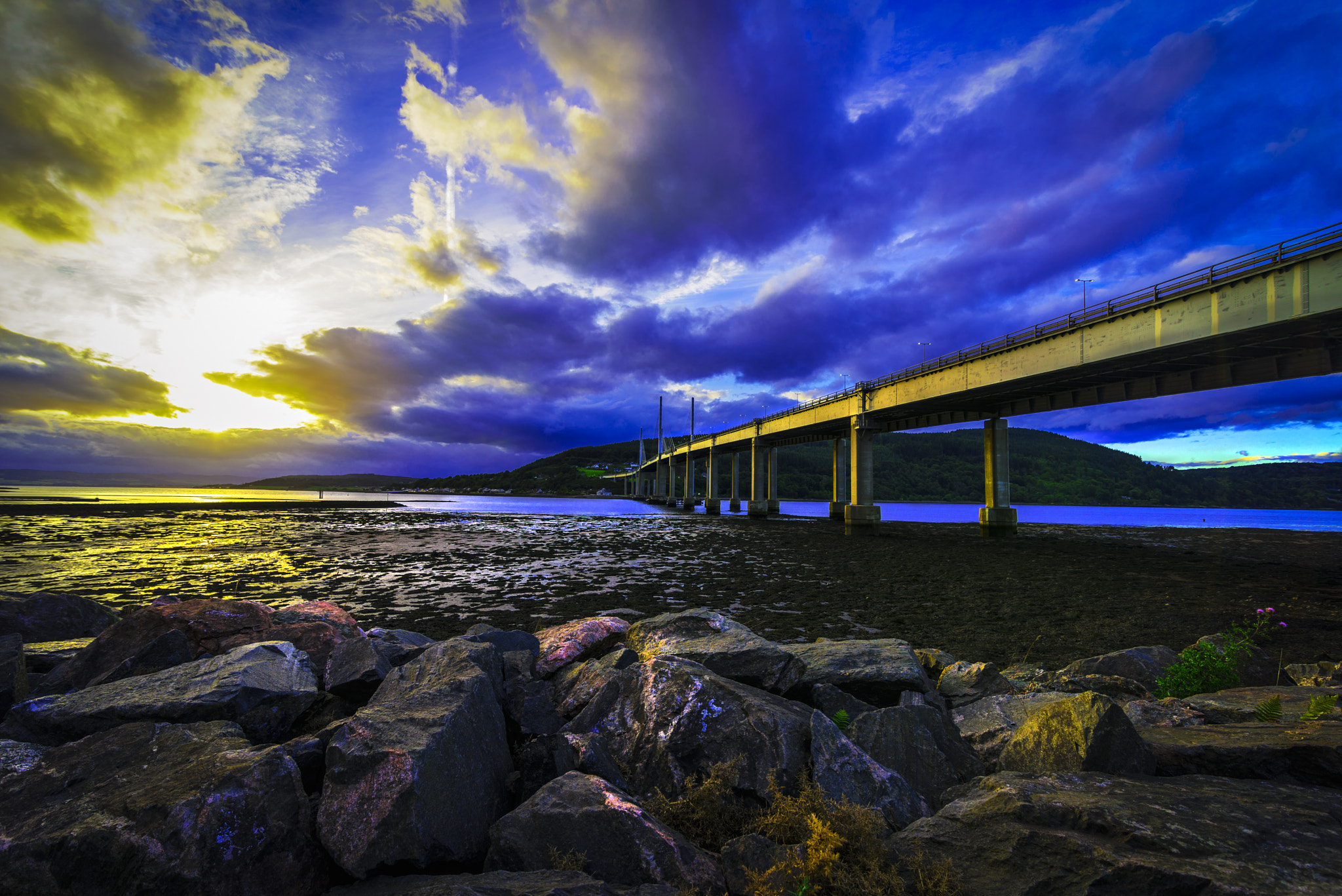 Tokina AT-X 16-28mm F2.8 Pro FX sample photo. Mf photography