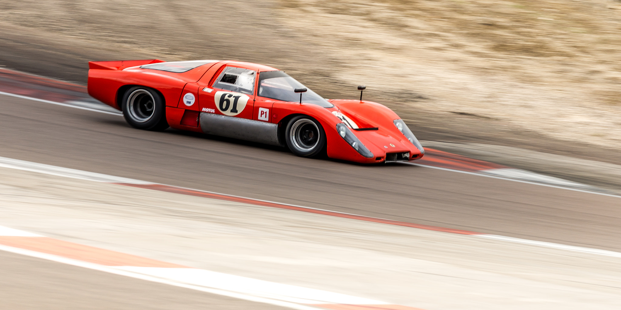 Pentax K-5 sample photo. Mc laren m6 gt (1969) photography
