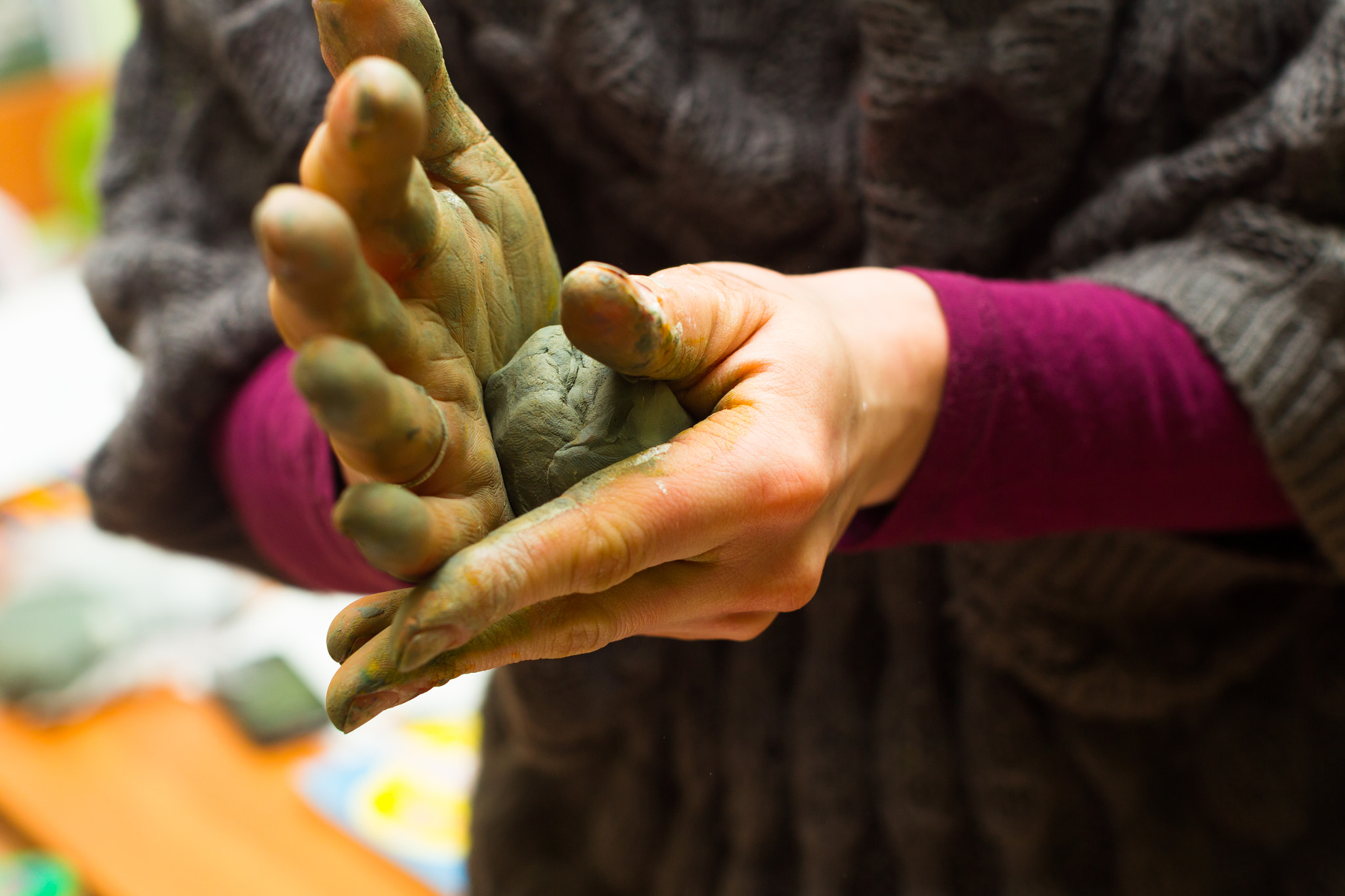 Canon EOS-1D Mark IV sample photo. Hands stained with clay and paint. hands painter and sculptor. c photography