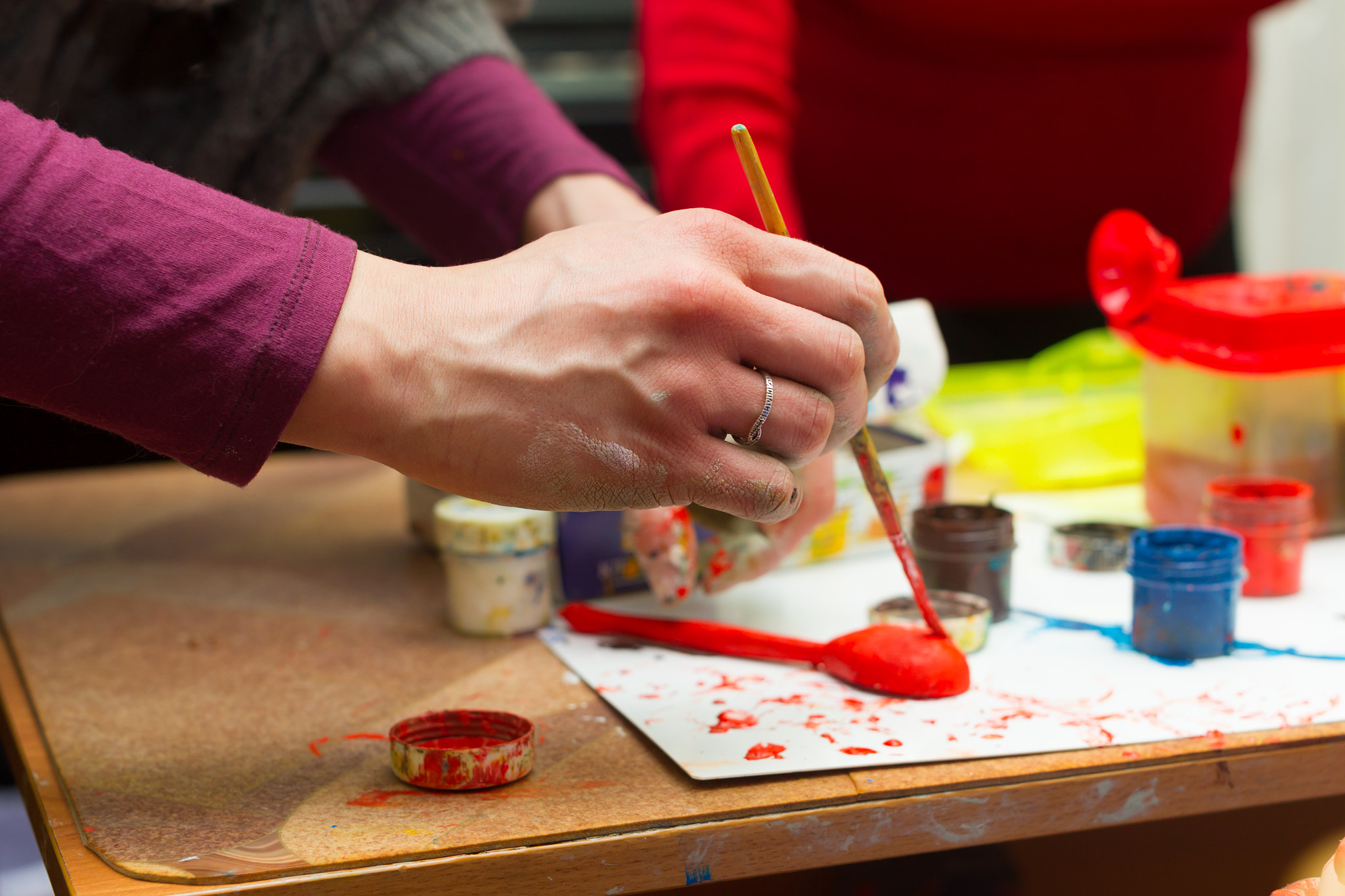 Canon EOS-1D Mark IV sample photo. Hands stained with clay and paint. hands painter and sculptor. c photography