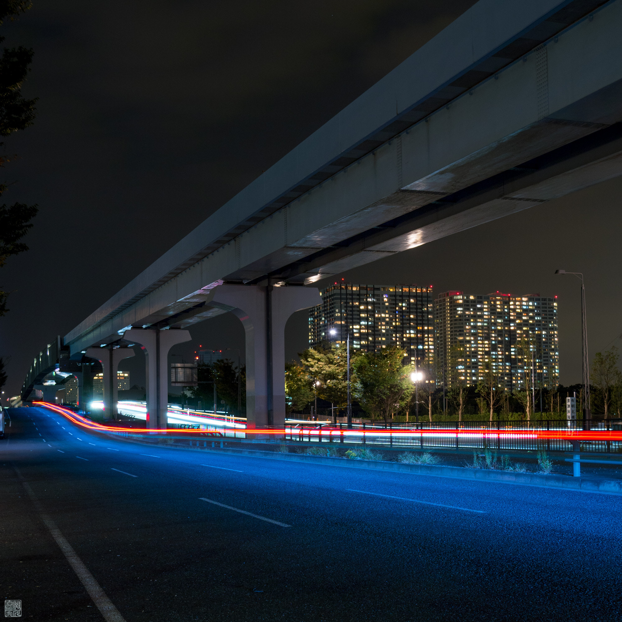 Sigma 19mm F2.8 EX DN sample photo. Blue car backlights photography