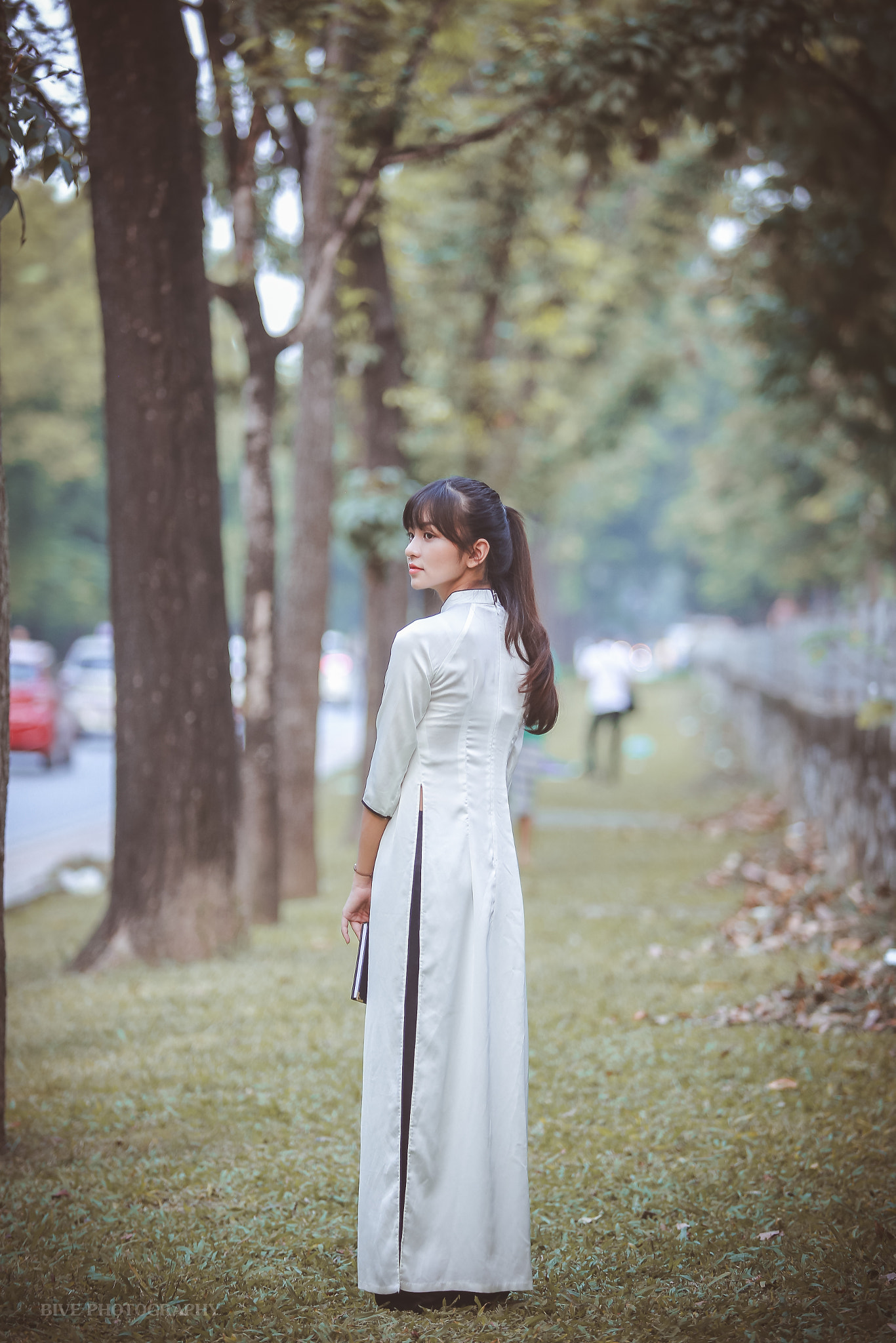 Canon EF 80-200mm f/2.8L sample photo. Ao dai photography