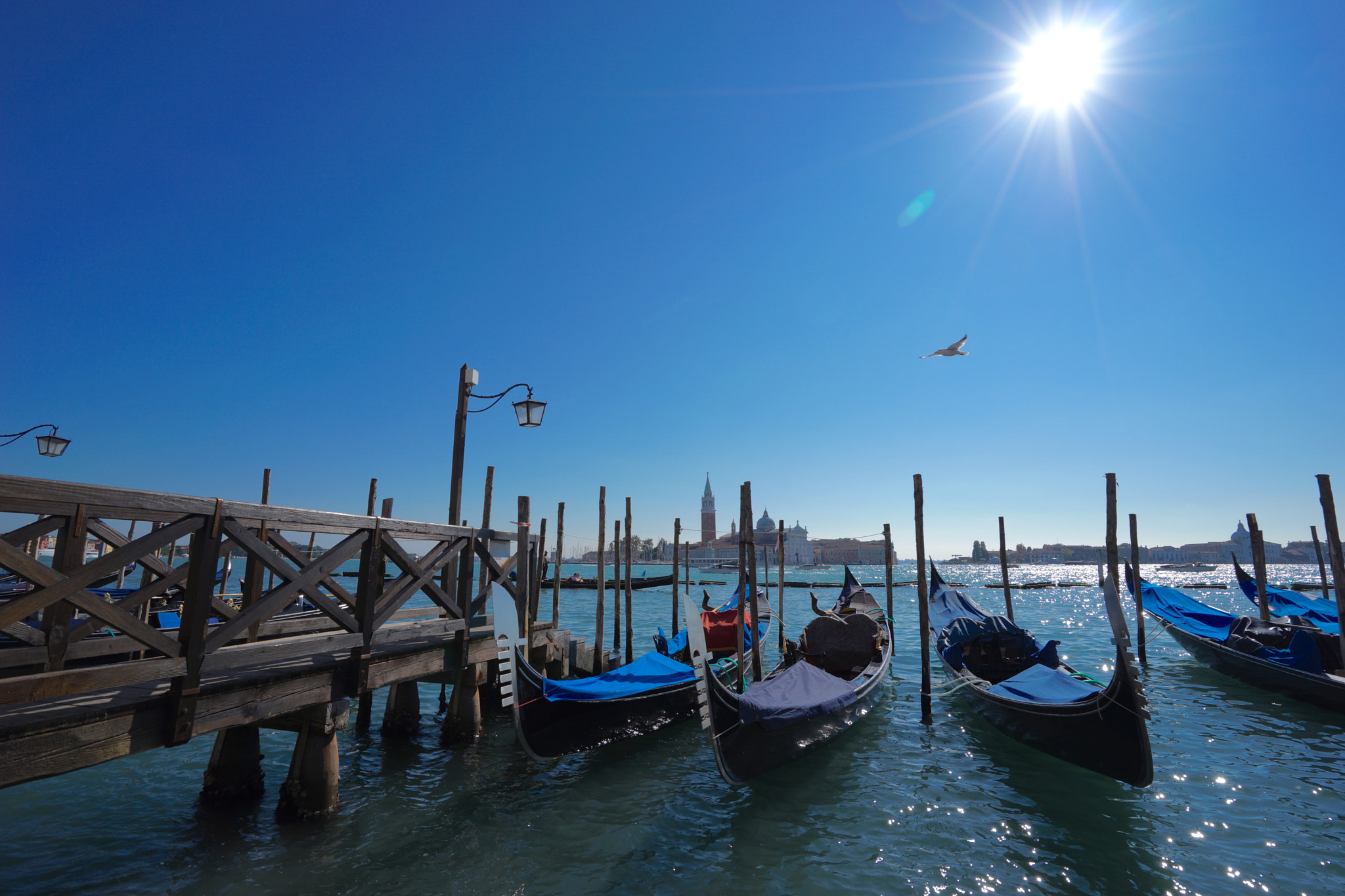 Sony a7 II + Sony Vario-Tessar T* FE 16-35mm F4 ZA OSS sample photo. Blue sky photography