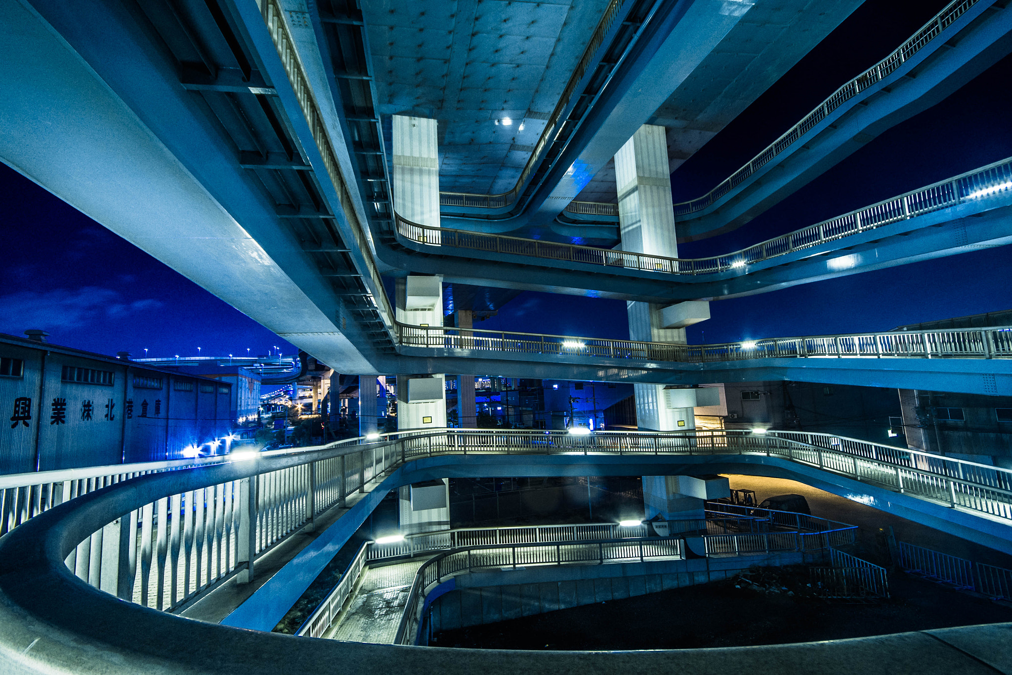 Pentax K-1 + Sigma AF 10-20mm F4-5.6 EX DC sample photo. Blue bridge photography