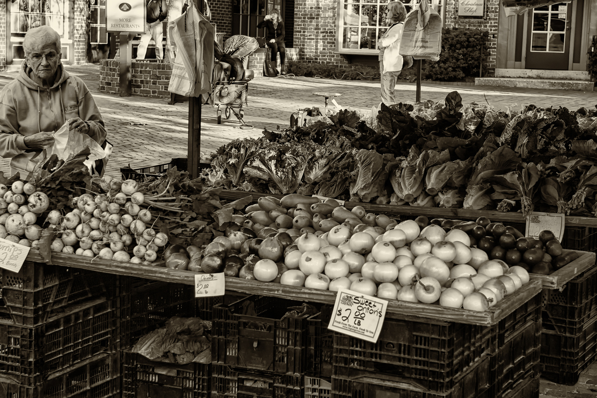 Sigma 18-50mm F2.8-4.5 DC OS HSM sample photo. Sweet onions photography