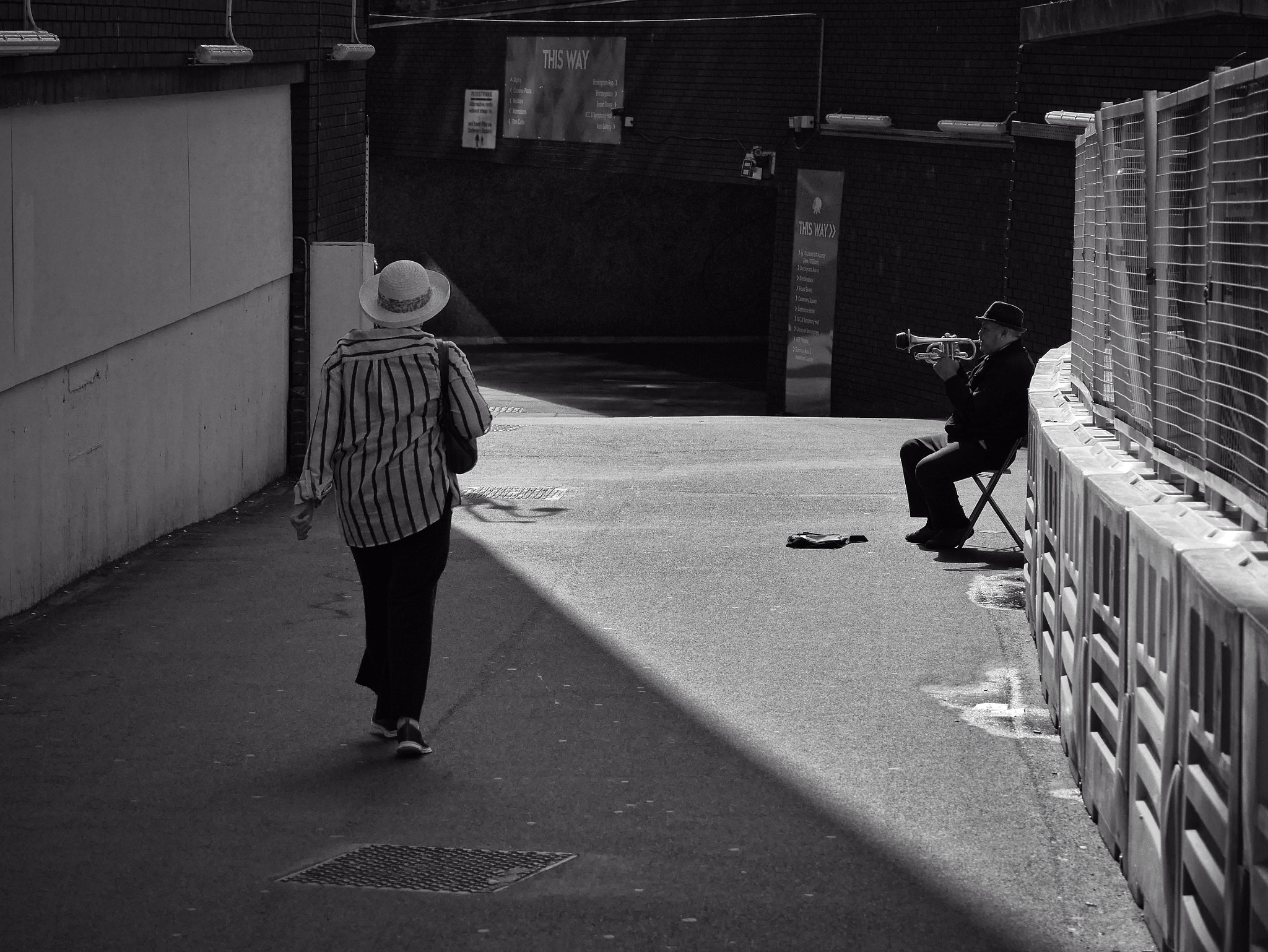 LUMIX G VARIO 35-100/F4.0-5.6 sample photo. Birmingham i photography