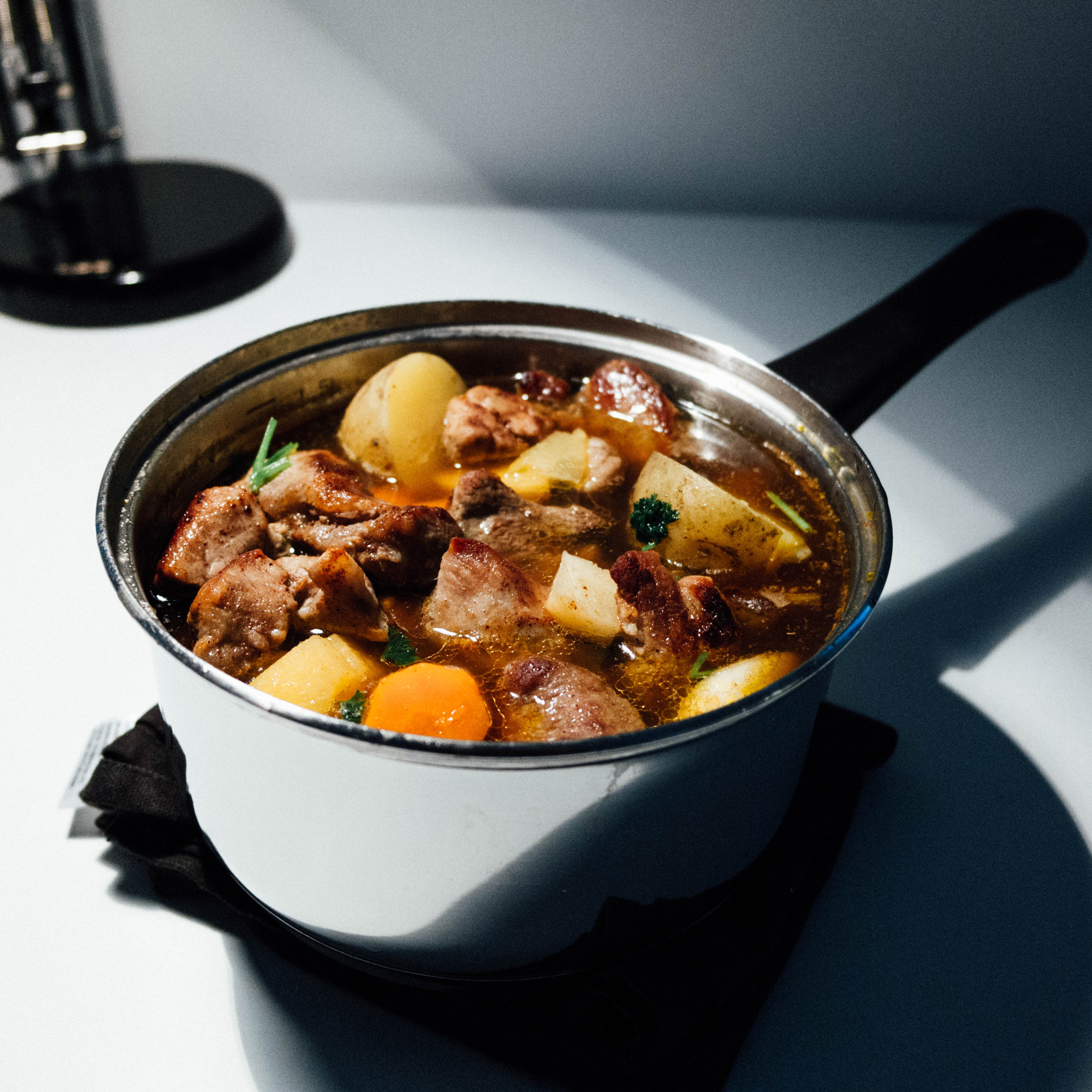 Samsung NX 20-50mm F3.5-5.6 ED sample photo. Cinnamon pork soup photography