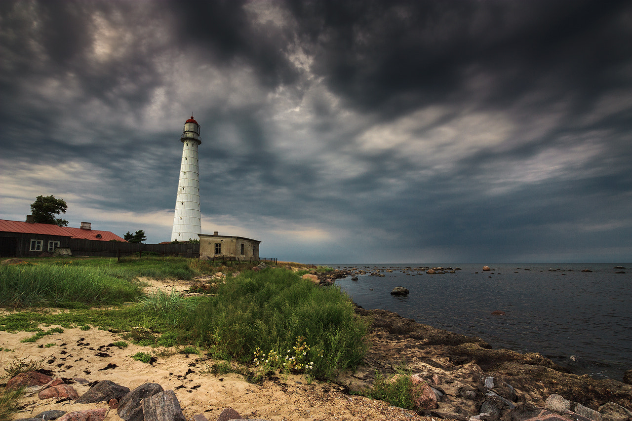 Sigma 10-20mm F3.5 EX DC HSM sample photo. Lighthouse photography