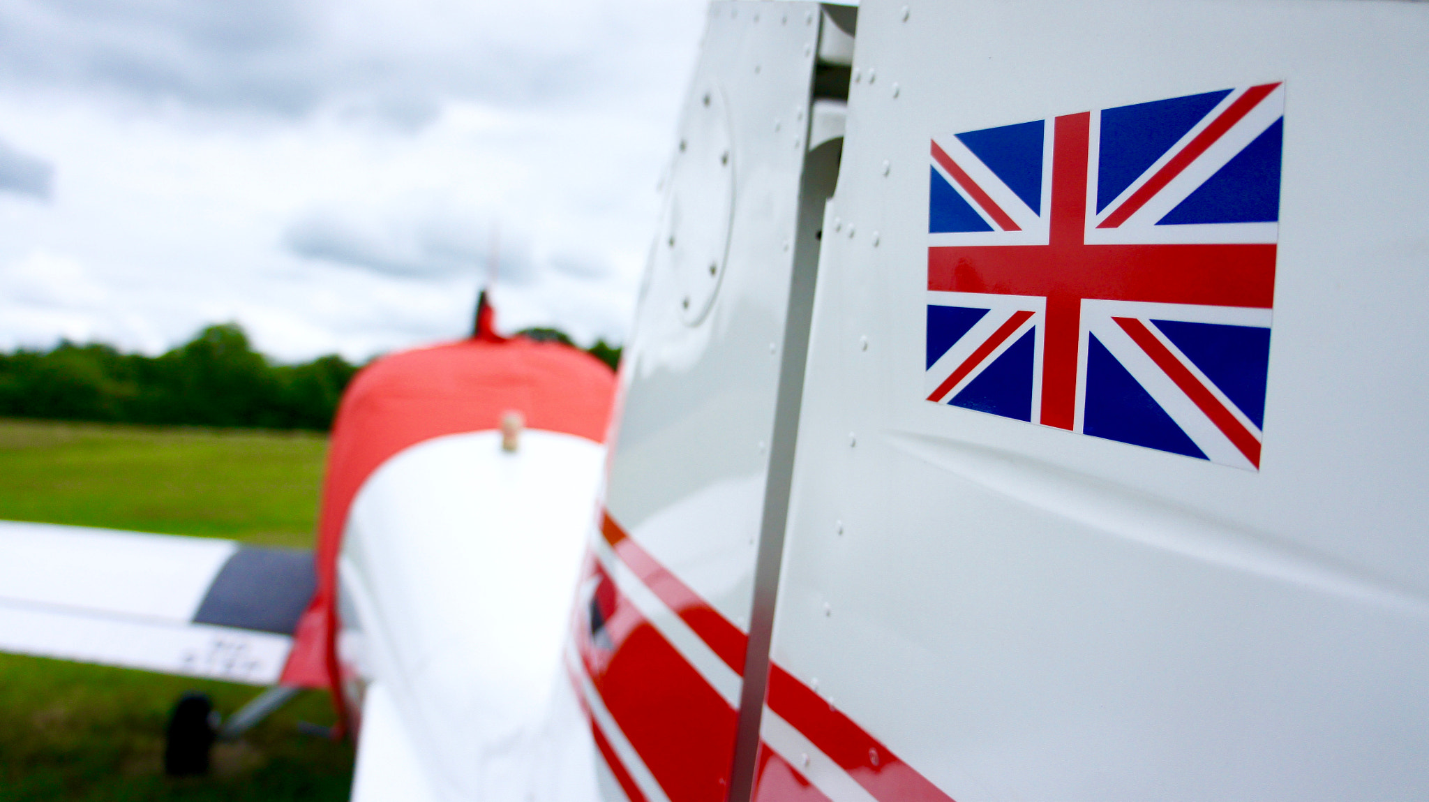 Sony Alpha NEX-5 sample photo. Uk ready to take off... photography